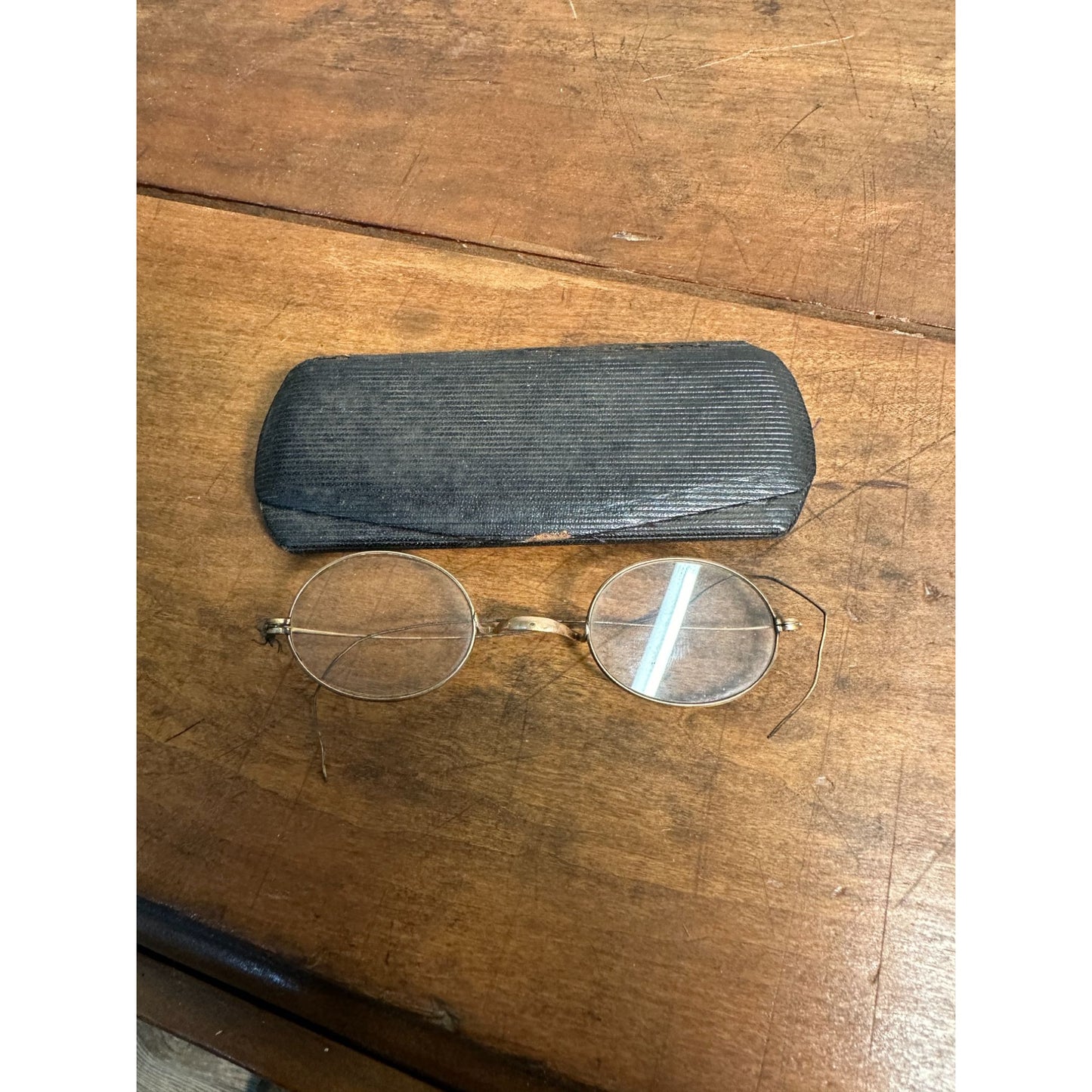 Antique Vintage GOLD Wire Rim Oval Eyeglasses Spectacles + Case