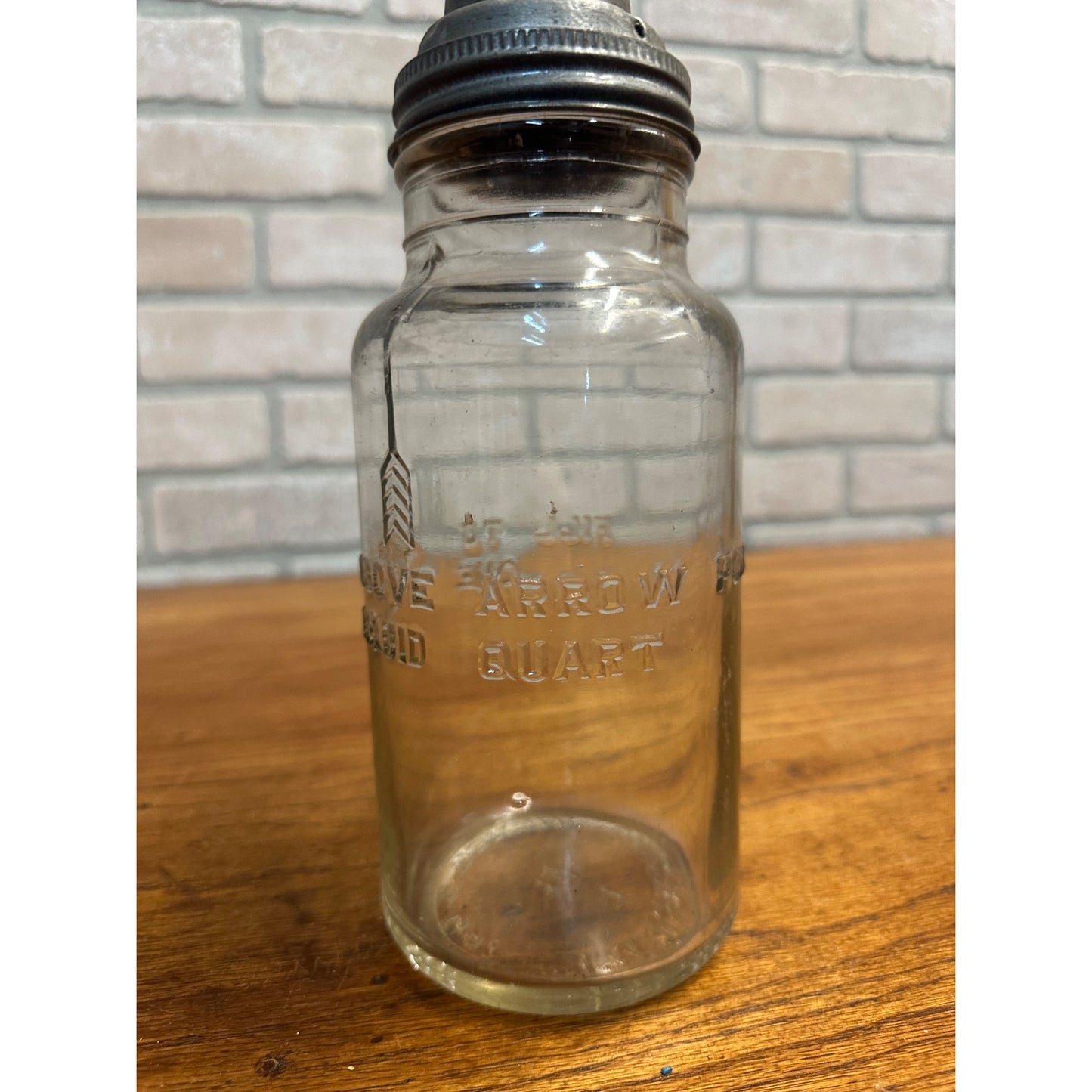 Vintage Mobil Oil Gargyole A Spout w/ Wm Neil & Co. Glass Oil Jar