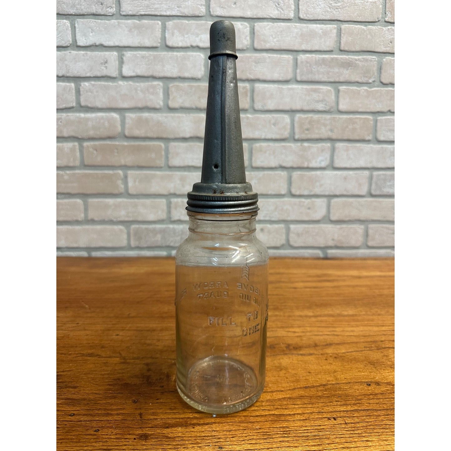 Vintage Mobil Oil Gargyole A Spout w/ Wm Neil & Co. Glass Oil Jar