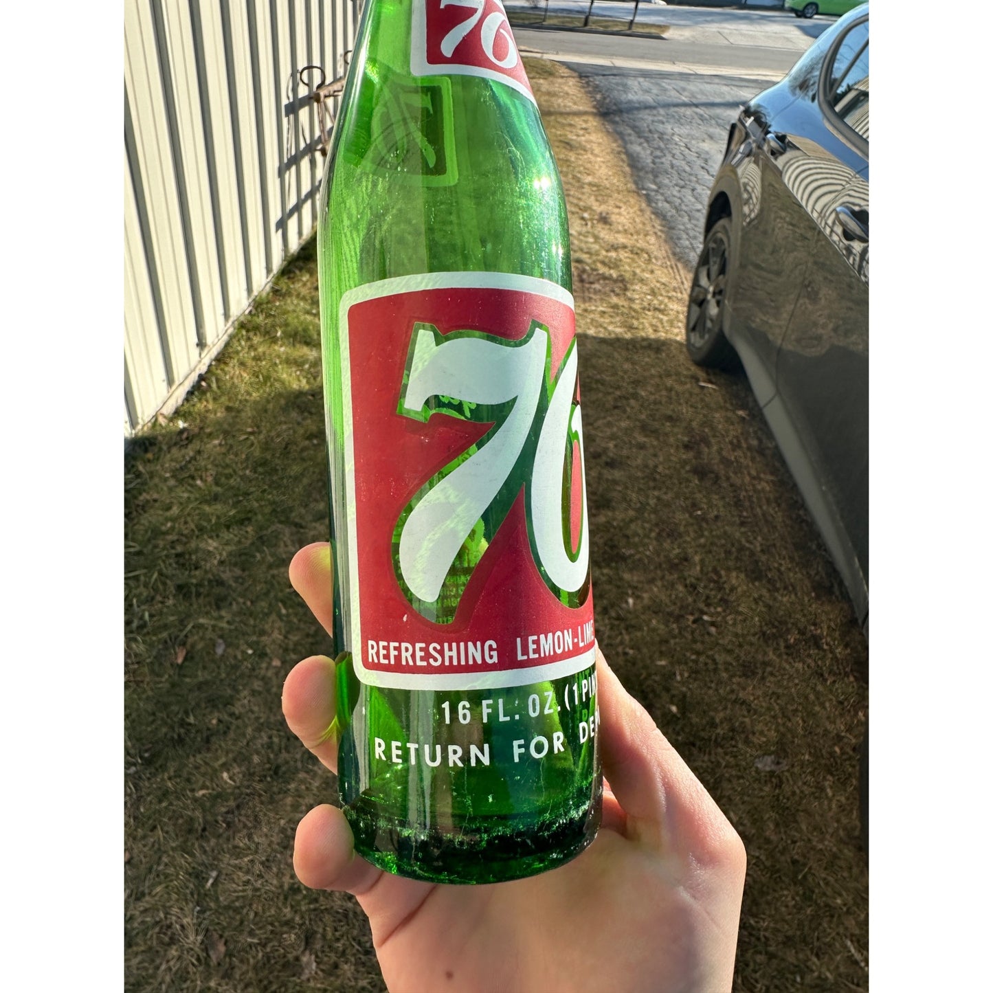 Vintage 76 American Company 16oz Green ACL Print Soda Bottle CLEAN