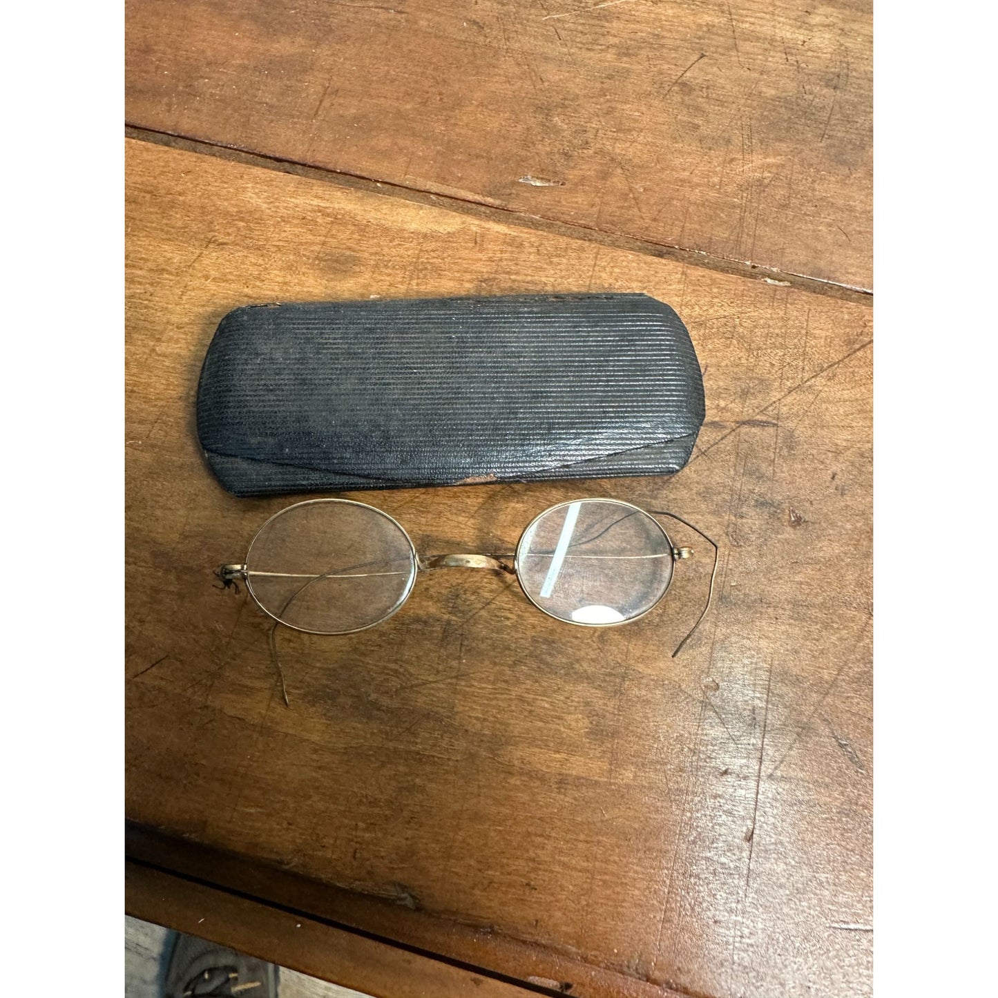 Antique Vintage GOLD Wire Rim Oval Eyeglasses Spectacles + Case