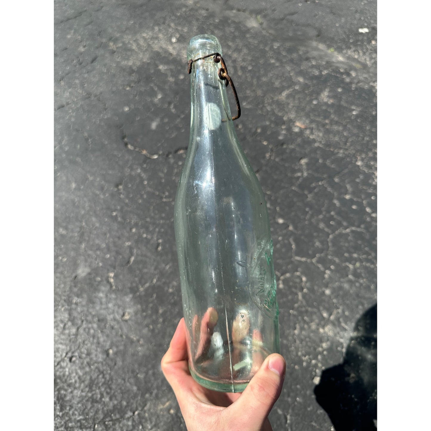 SCARCE Pre-Pro 1890s Mrs A Remmlinger Iron Mountain Mich. UP Saloon Beer Bottle