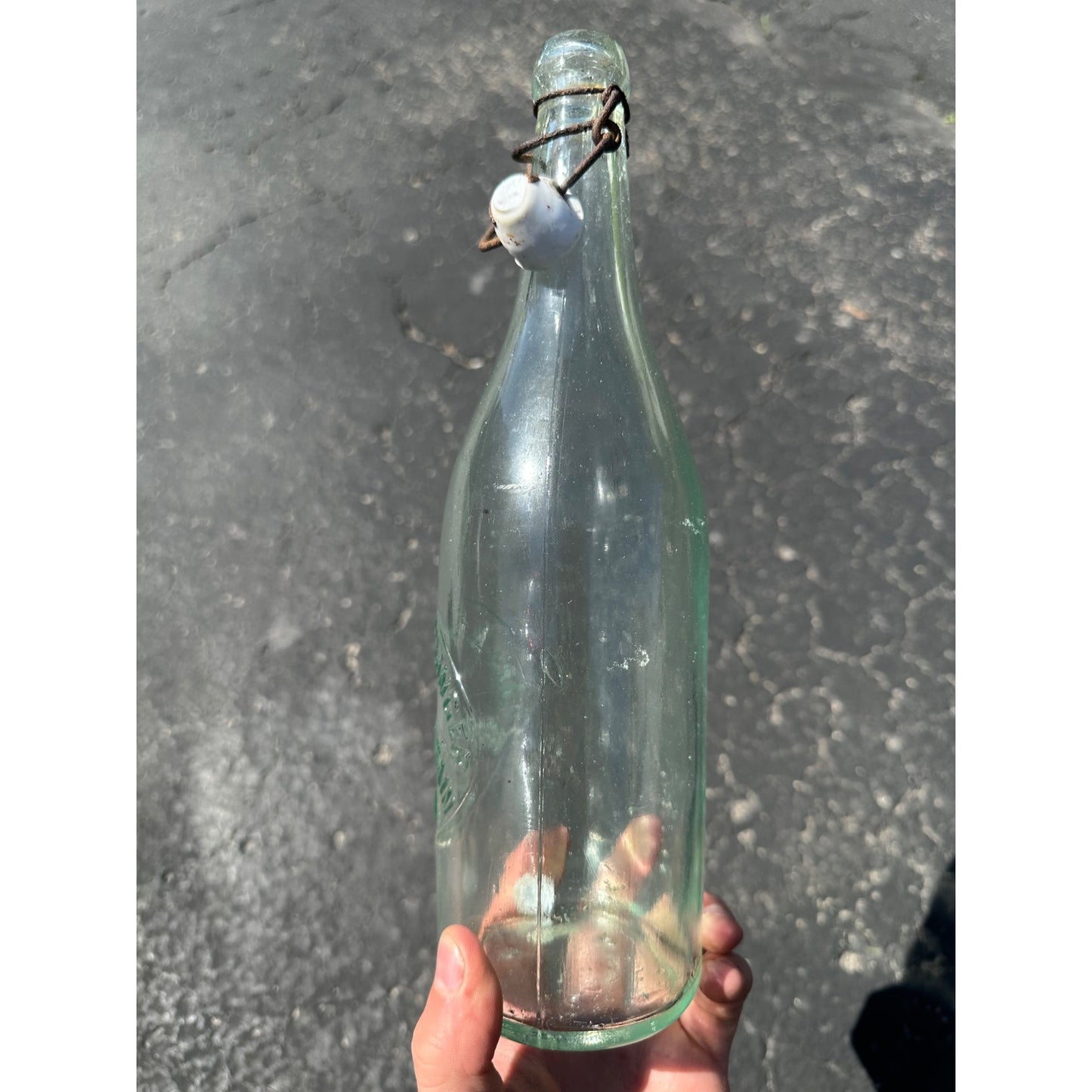 SCARCE Pre-Pro 1890s Mrs A Remmlinger Iron Mountain Mich. UP Saloon Beer Bottle