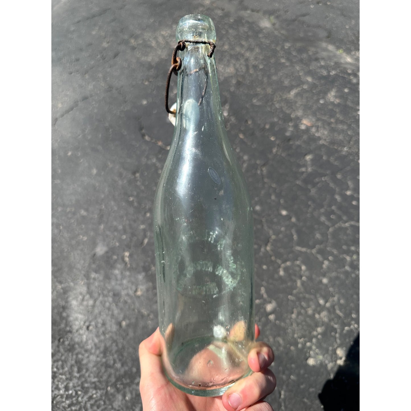 SCARCE Pre-Pro 1890s Mrs A Remmlinger Iron Mountain Mich. UP Saloon Beer Bottle
