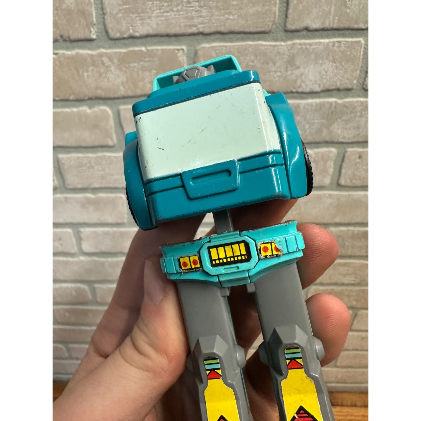 Vintage Transformers G1 Autobot Cars Kup Action Figure Hasbro 1986