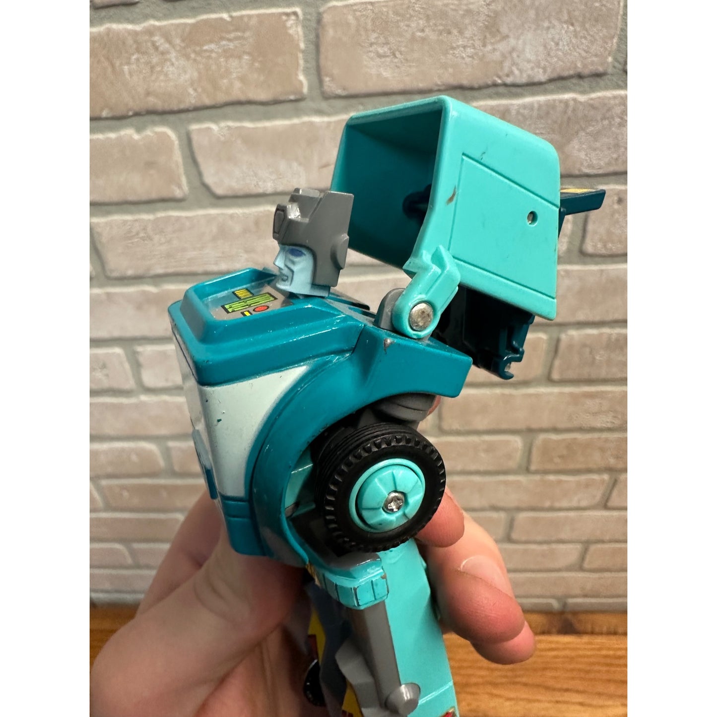 Vintage Transformers G1 Autobot Cars Kup Action Figure Hasbro 1986