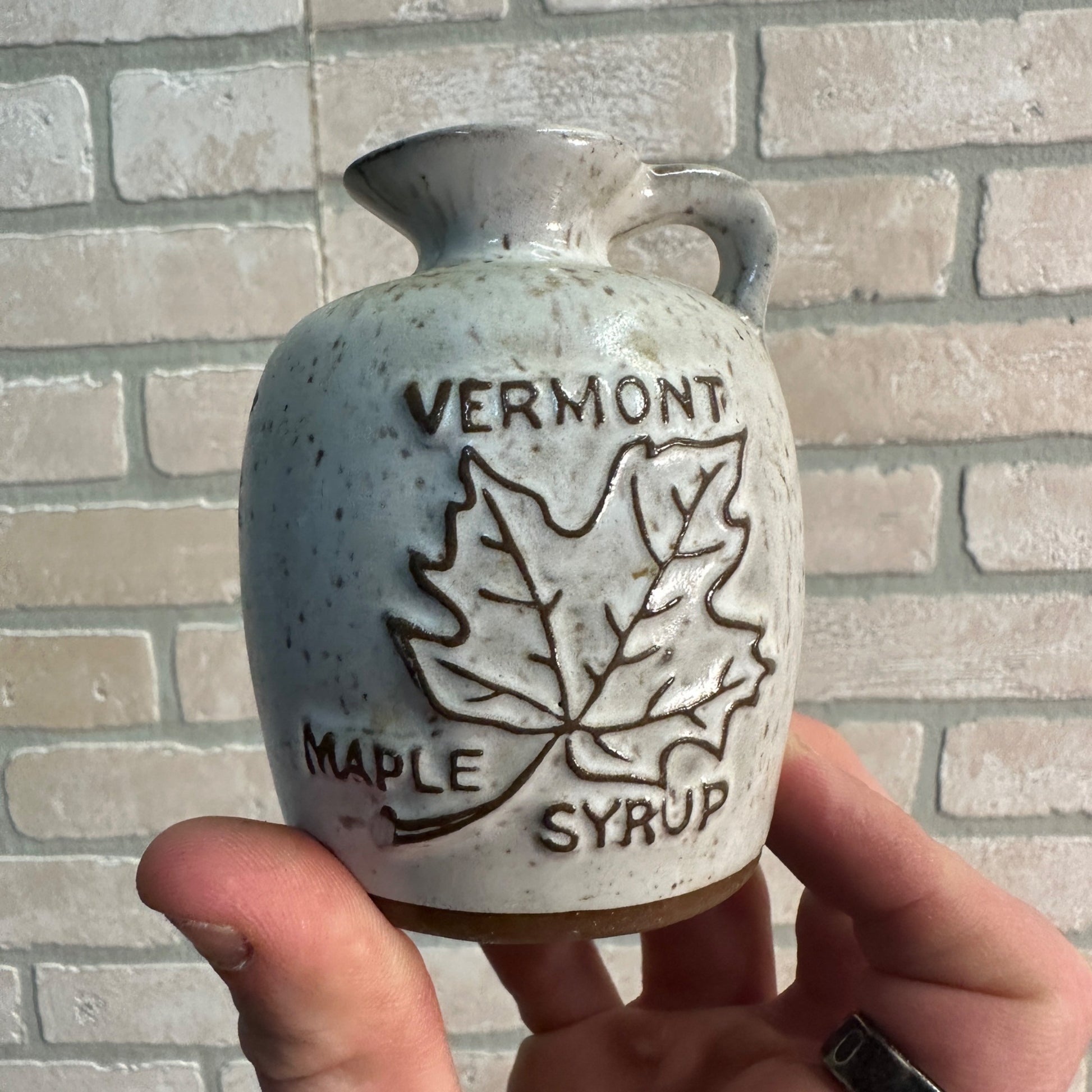 Onion River Vermont Mini Maple Syrup Jug Pottery USA Stoneware Brown Speckled