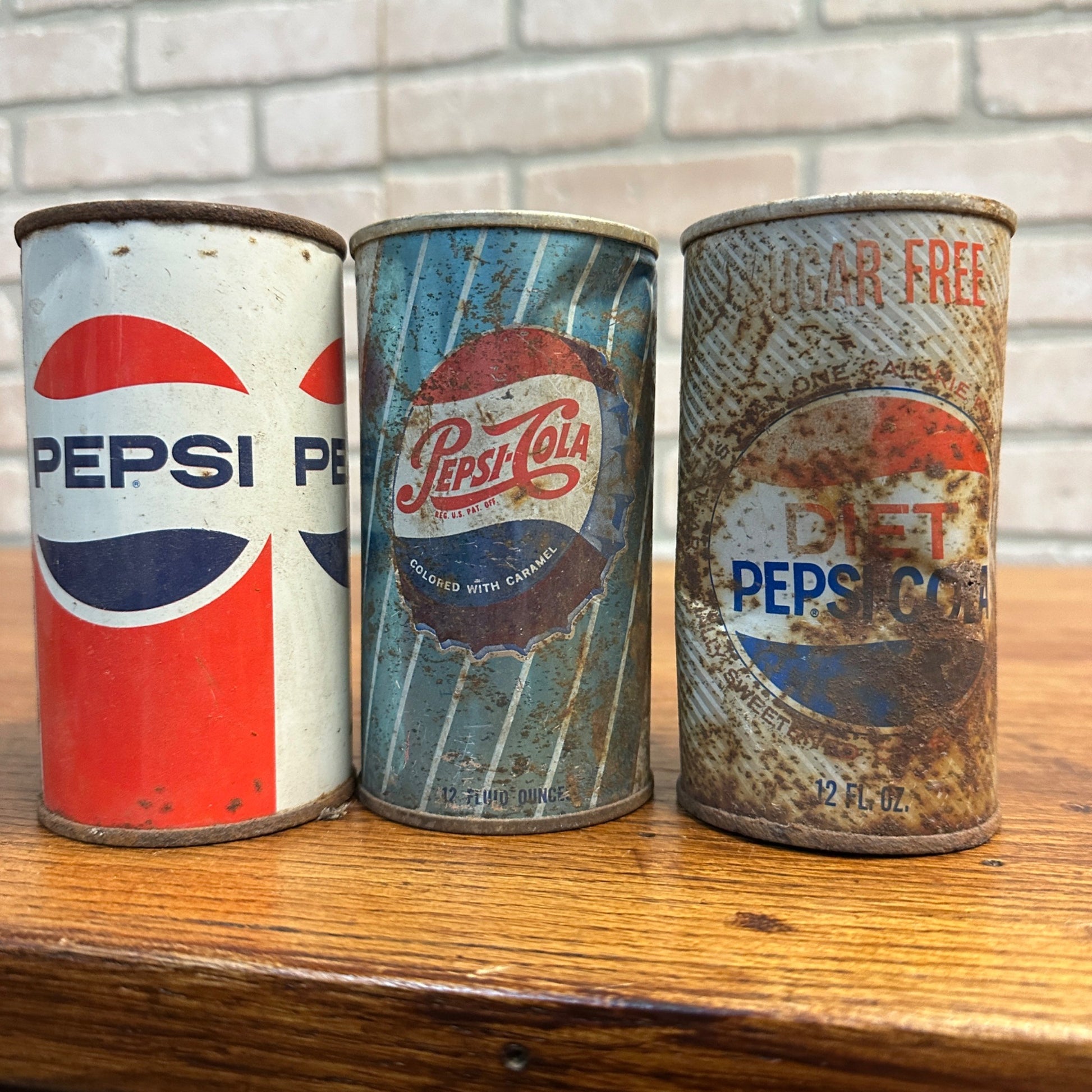 Vintage Pepsi Cola Flat Top Pull Tab Soda Cans Rusty Diet Blue Striped