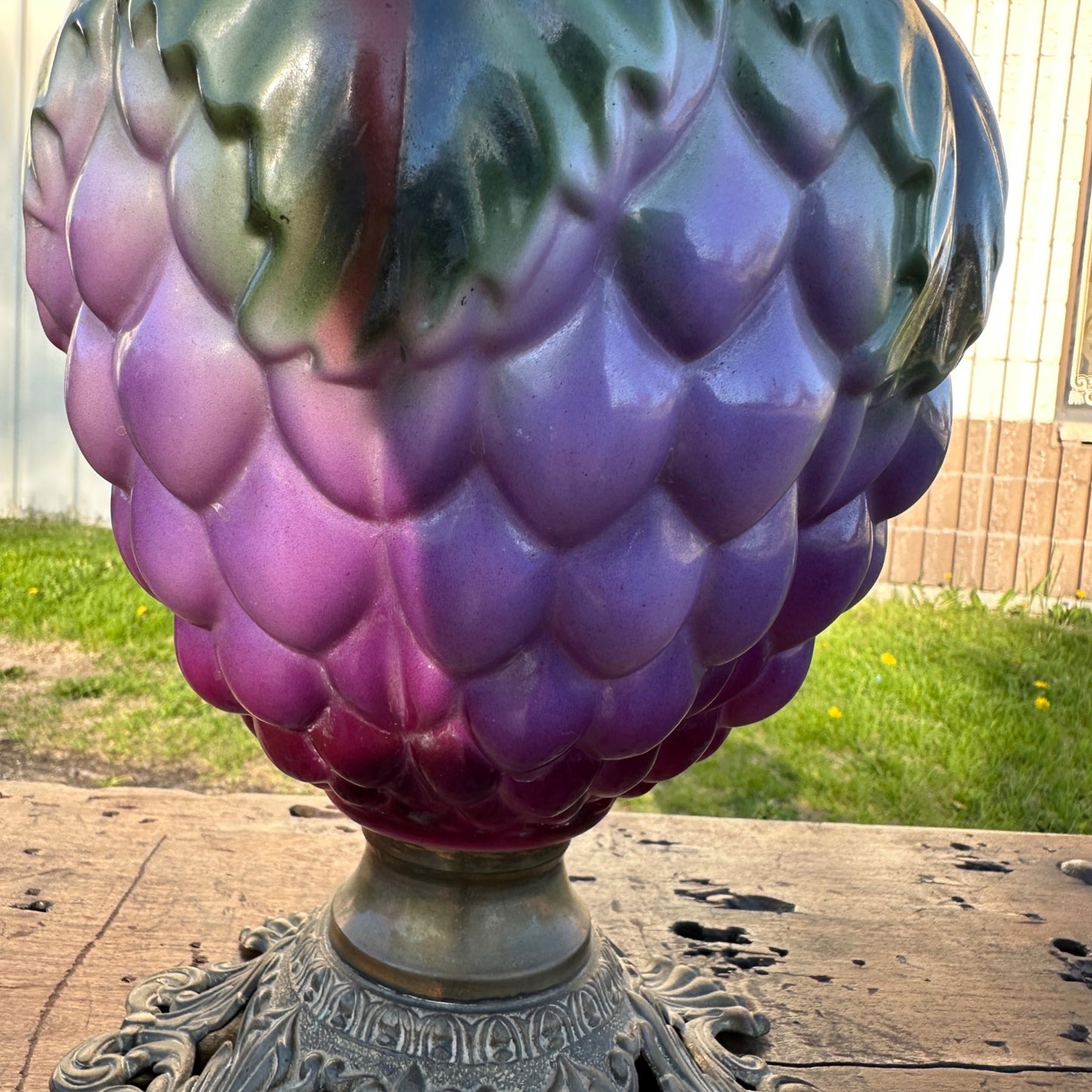 Antique Victorian Puffy Grape Cluster Parlor Table Oil Lamp