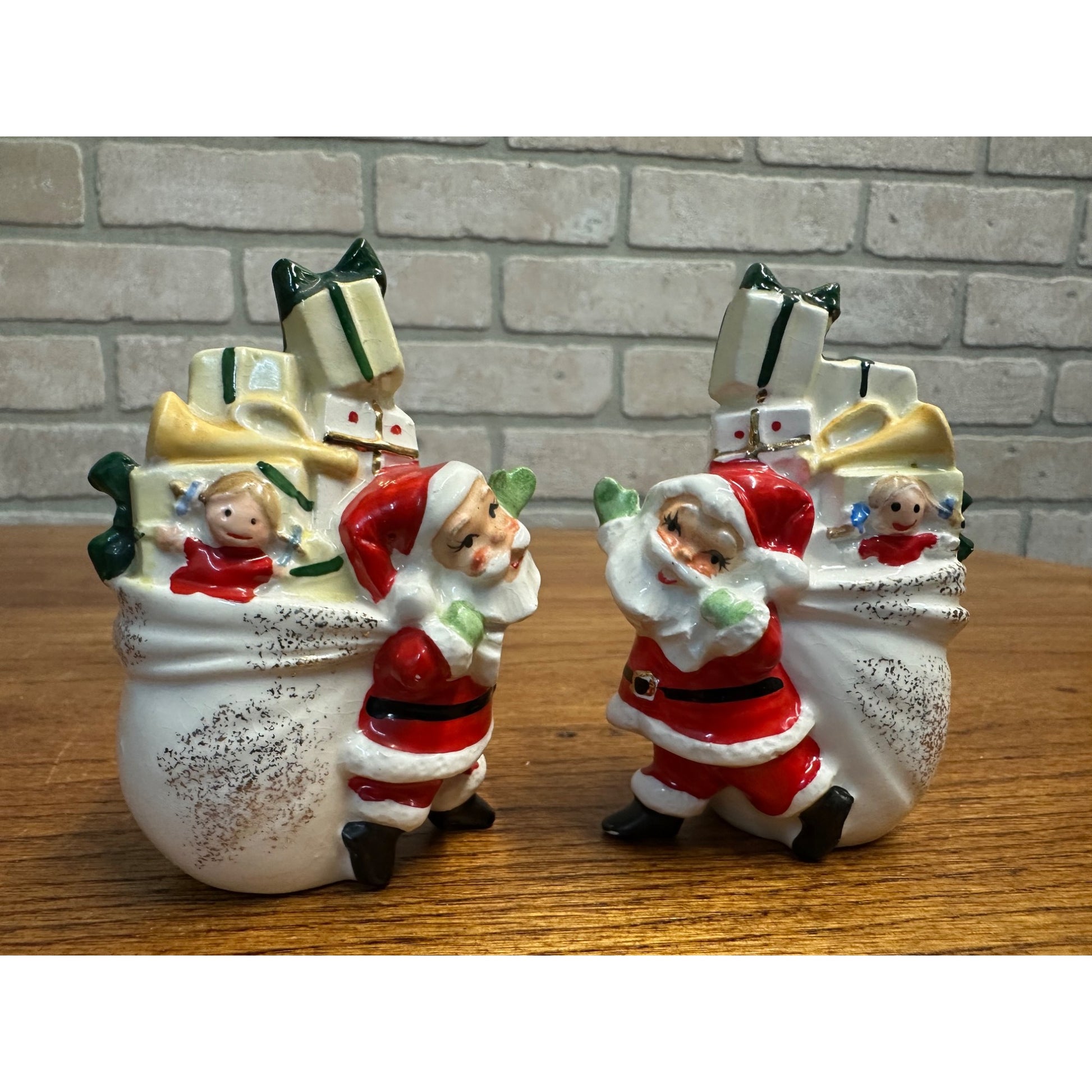 Rare Vintage MCM Lefton Santa Claus Pair Toy Sacks Christmas Salt Pepper Shakers