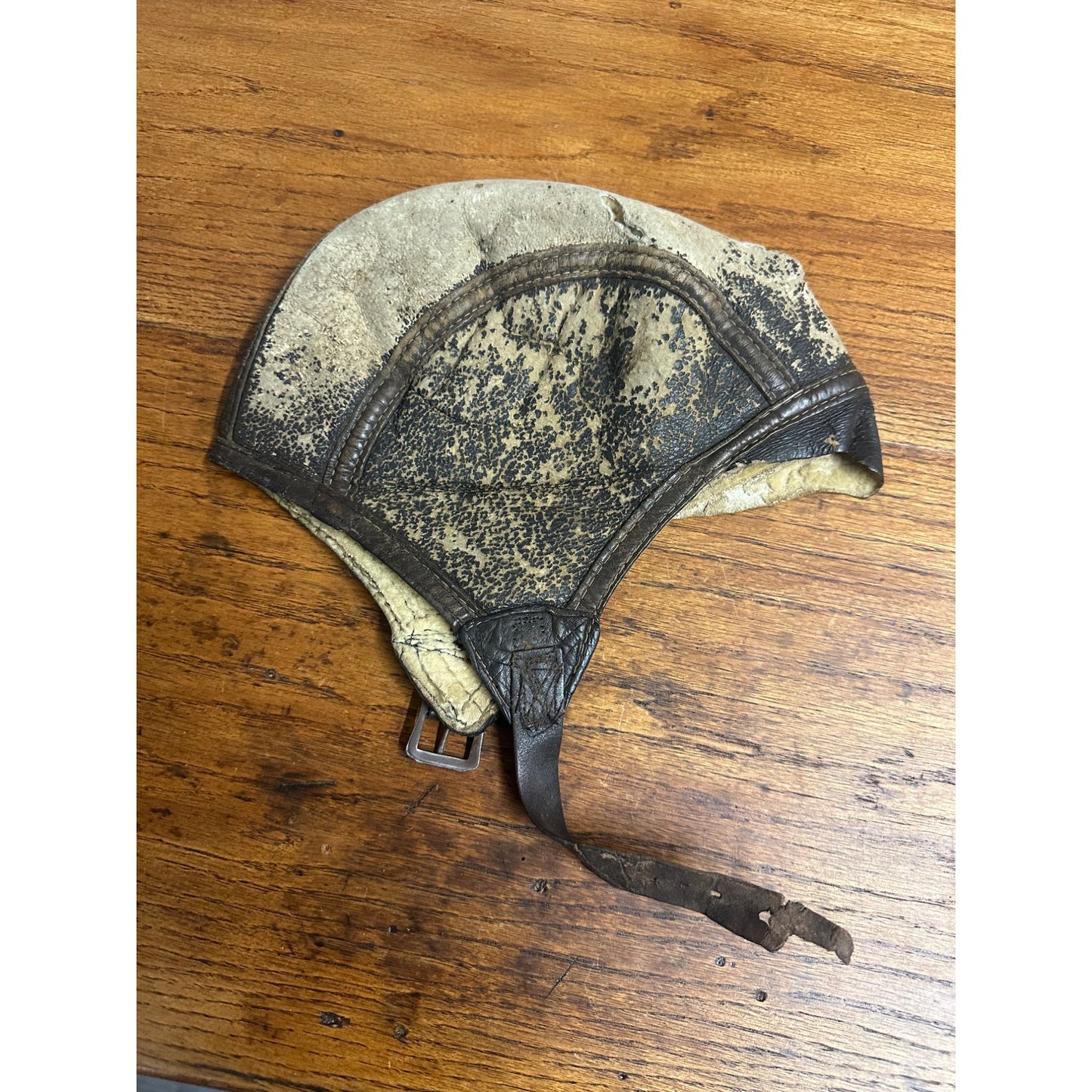 Antique Early 1900s Leather Motorcycle or Aviator Pilot's Leather Skull Cap