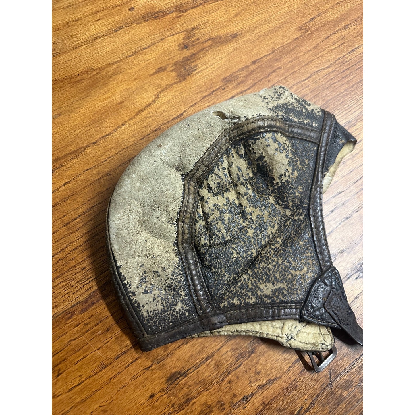 Antique Early 1900s Leather Motorcycle or Aviator Pilot's Leather Skull Cap