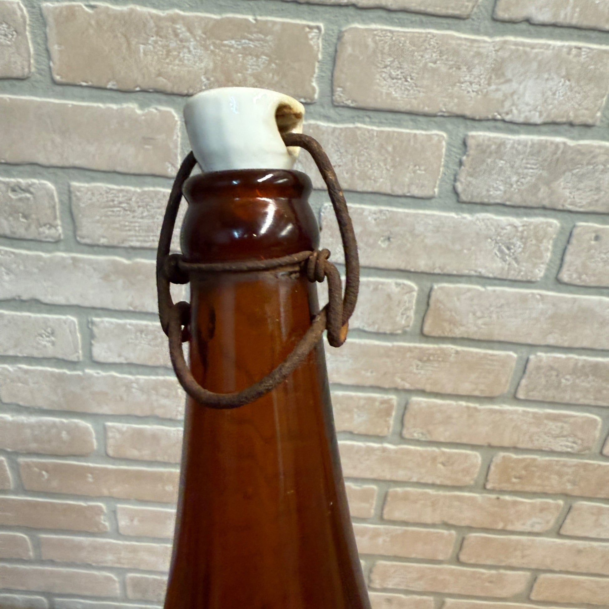 Pre Prohibition West Bend Lithia Company Beer Bottle Wisconsin WI w/ Stopper