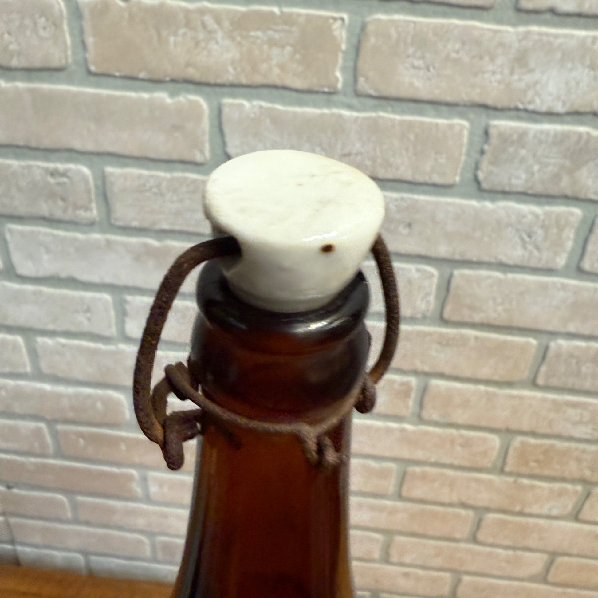 Pre Prohibition West Bend Lithia Company Beer Bottle Wisconsin WI w/ Stopper