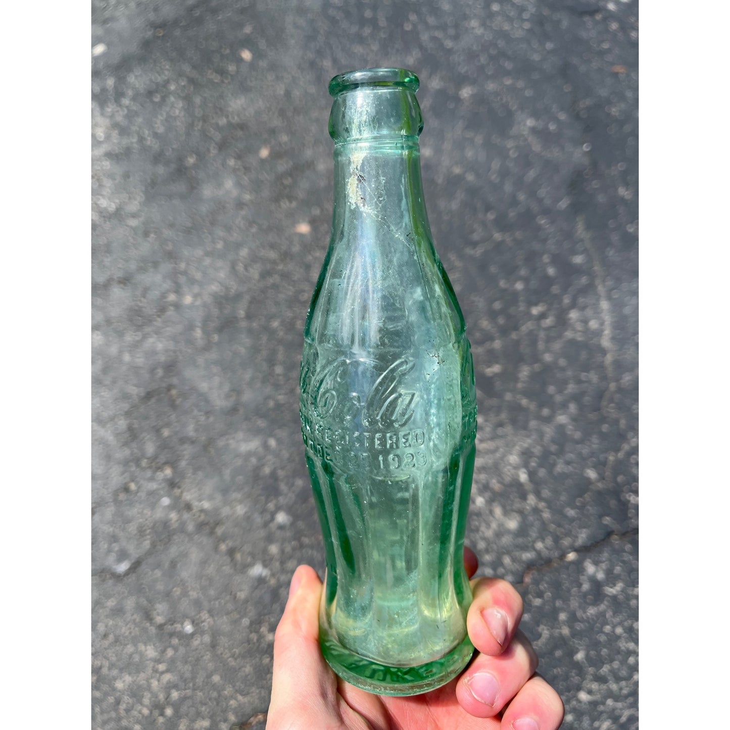 Antique Coca-Cola Coke Glass Bottle Hobbleskirt Dec 25 1923 Milwaukee WI