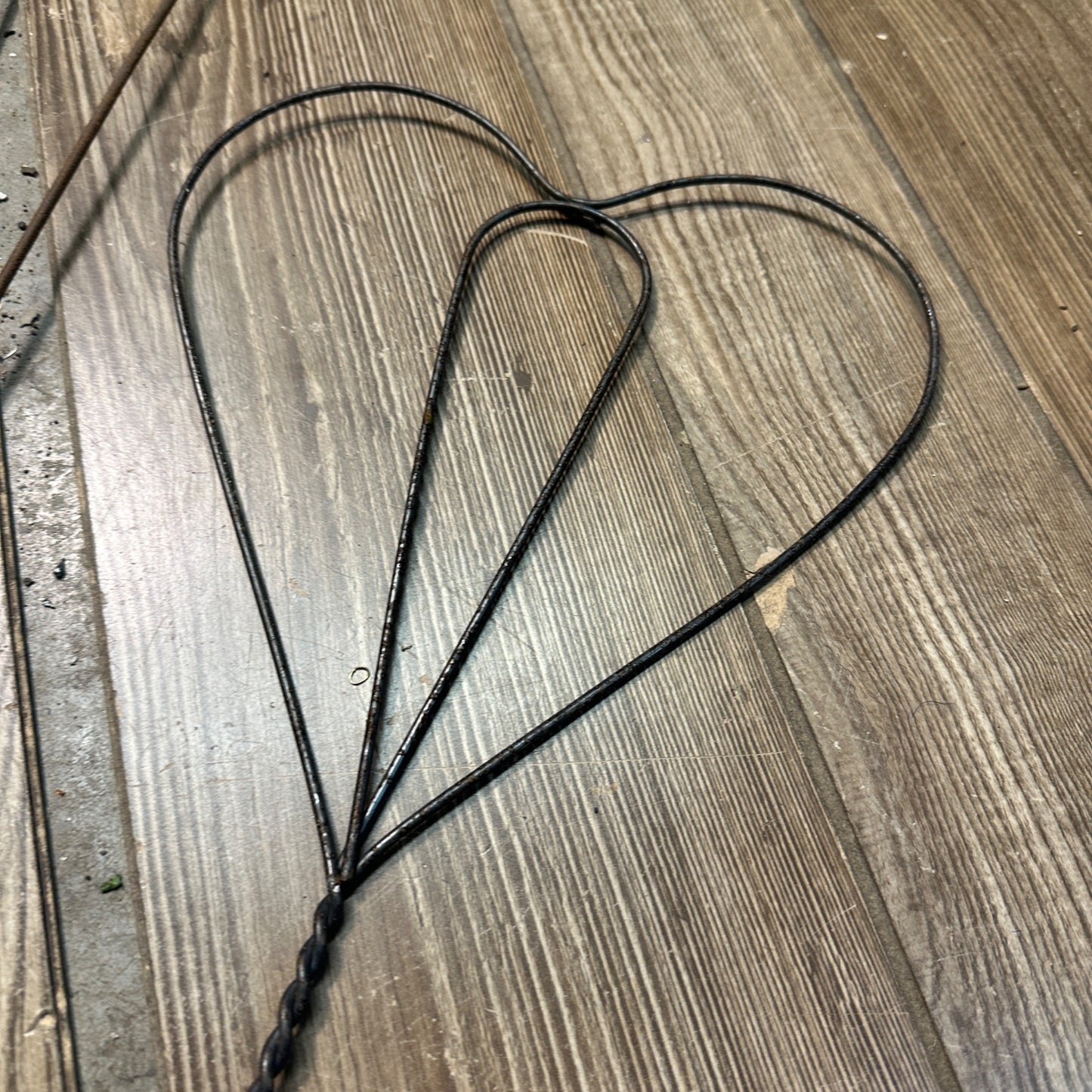 (3) Antique Primitive Wire Rug Beaters Tools Rustic Farmhouse Clothes