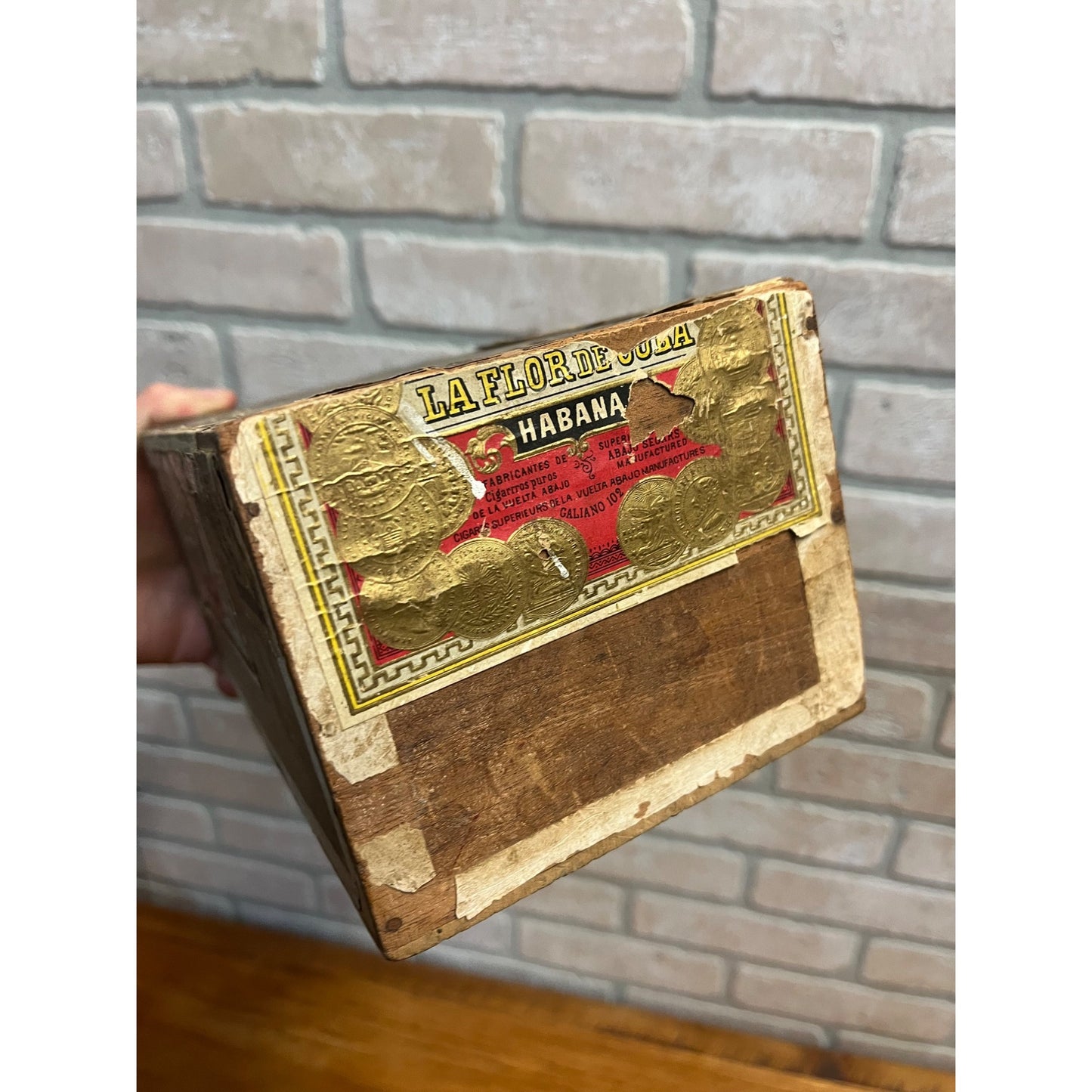 Vintage 1920s Milwaukee Clubs Wooden Cigar Box M. Valle Y Ca. Cuba