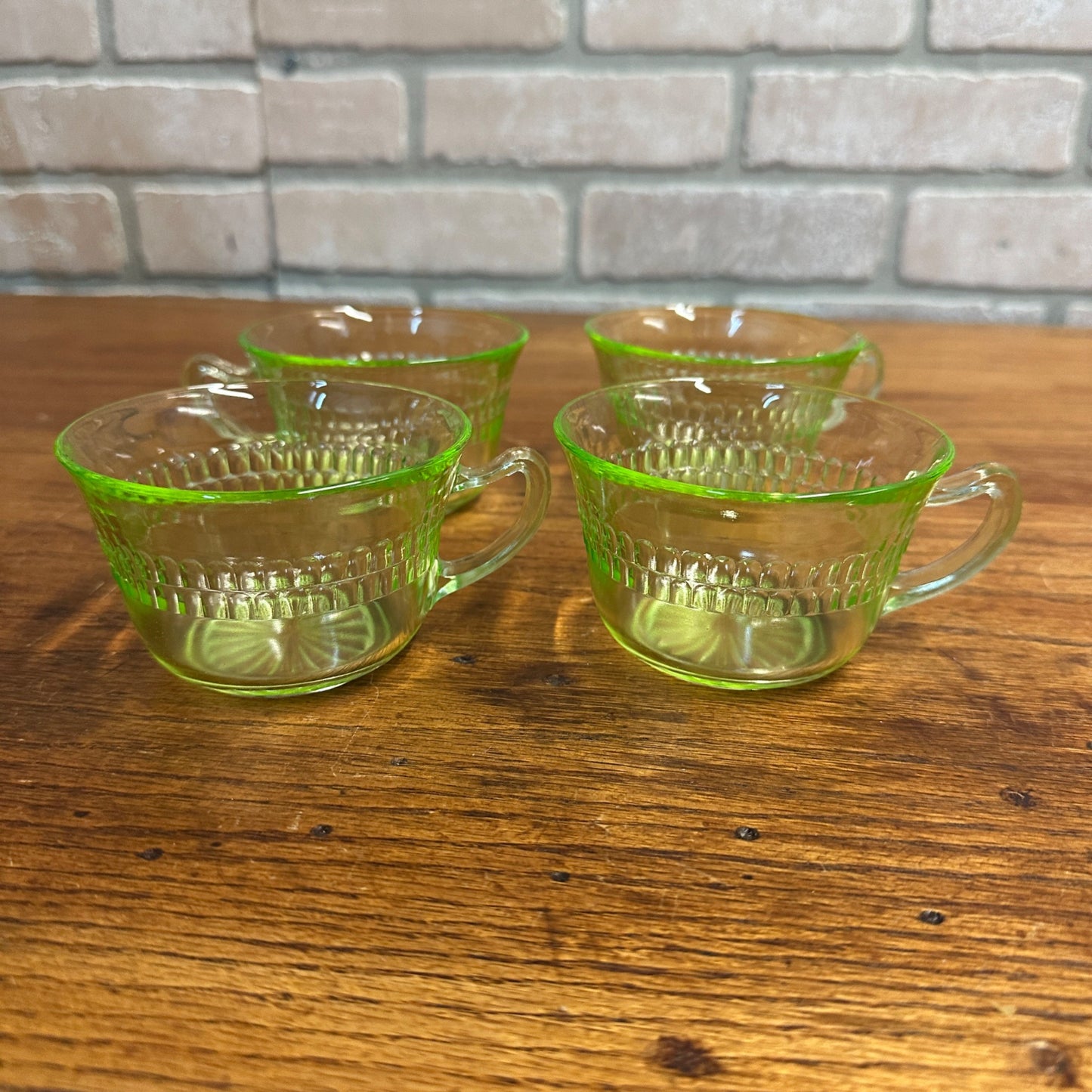(4) Uranium Glass Anchor Hocking Coffee Punch Tea Cups Roulette Depression