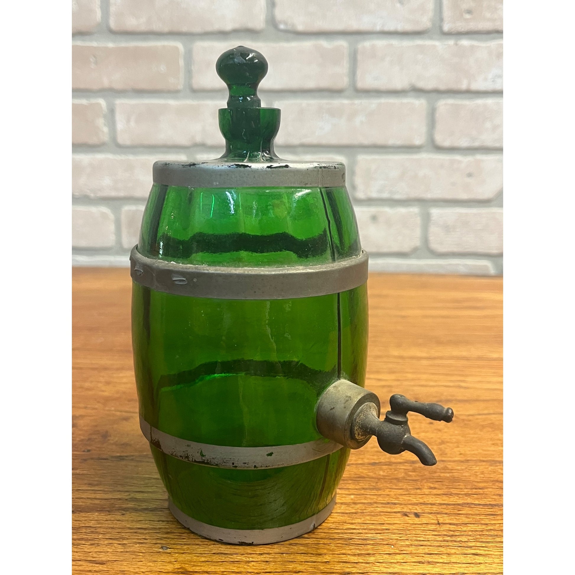 Vintage 1950s Green Glass Liquor Whiskey Decanter Barrel w/ Spigot Barware MCM