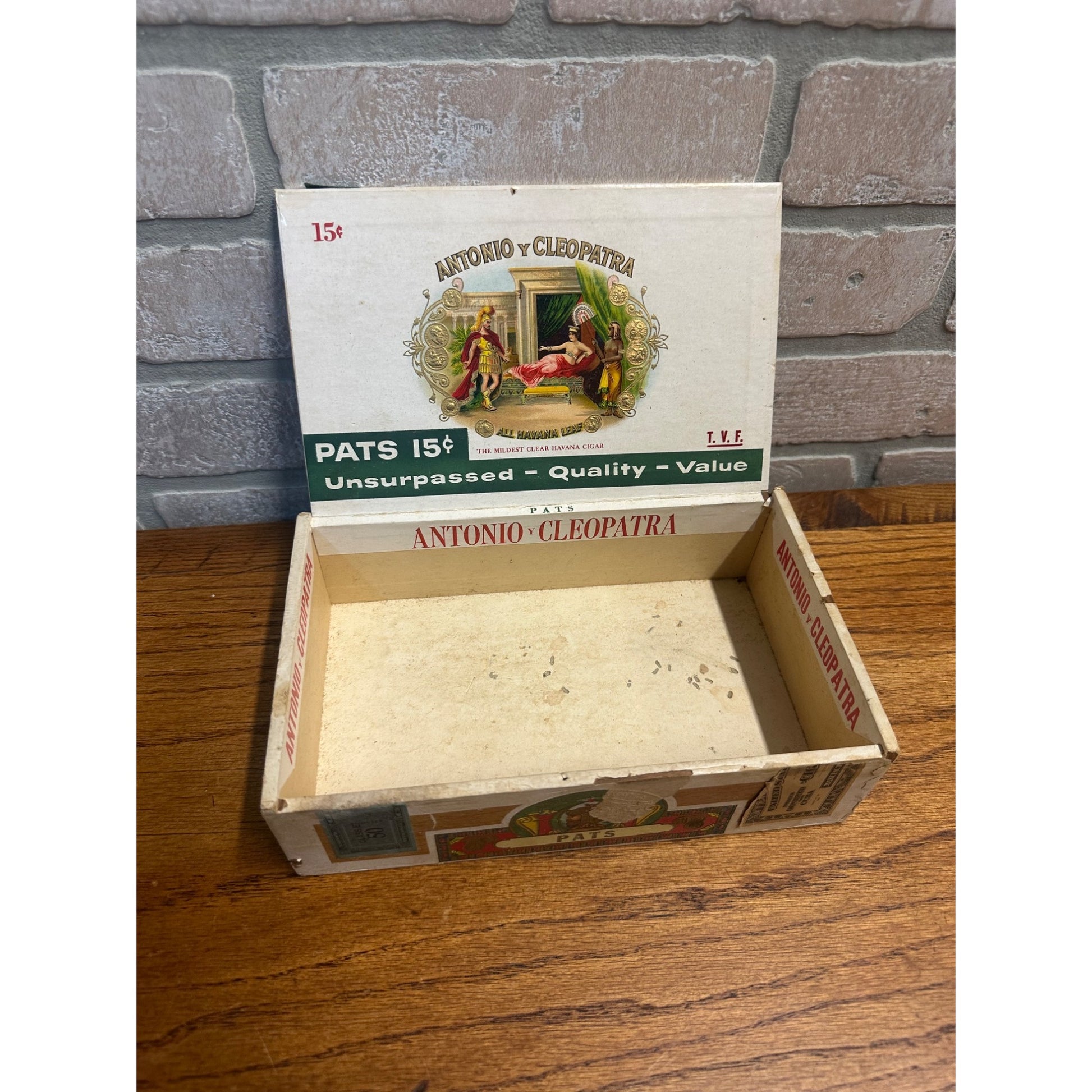 Vintage Antonio Y Cleopatra Cigar Box Advertising American Tobacco Co.