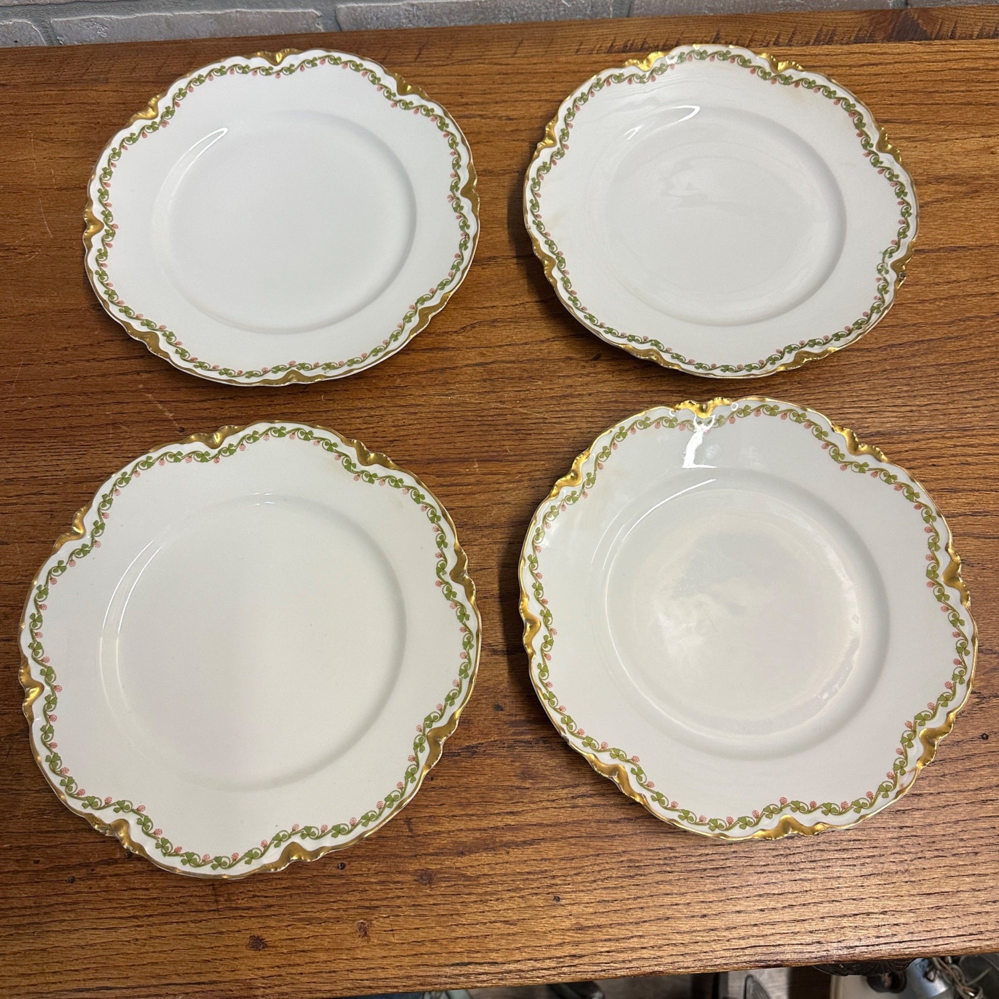 (4) Haviland & Co Clover Leaf 9 1/2" Dinner Plates Chipped