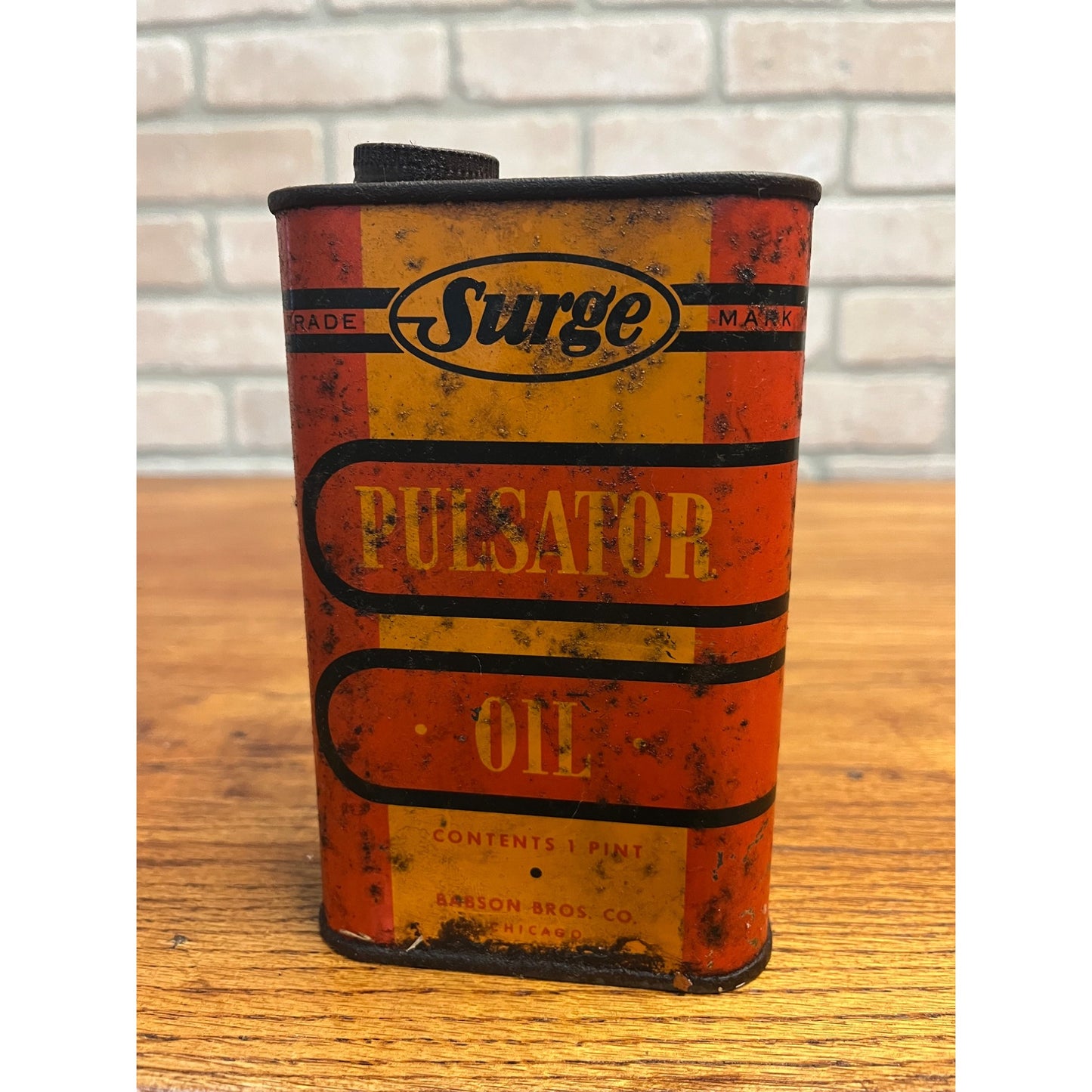 Vintage Surge Pulsator Oil 1 Pint Empty Can Farm Advertising Dairy Babson Bros Chicago