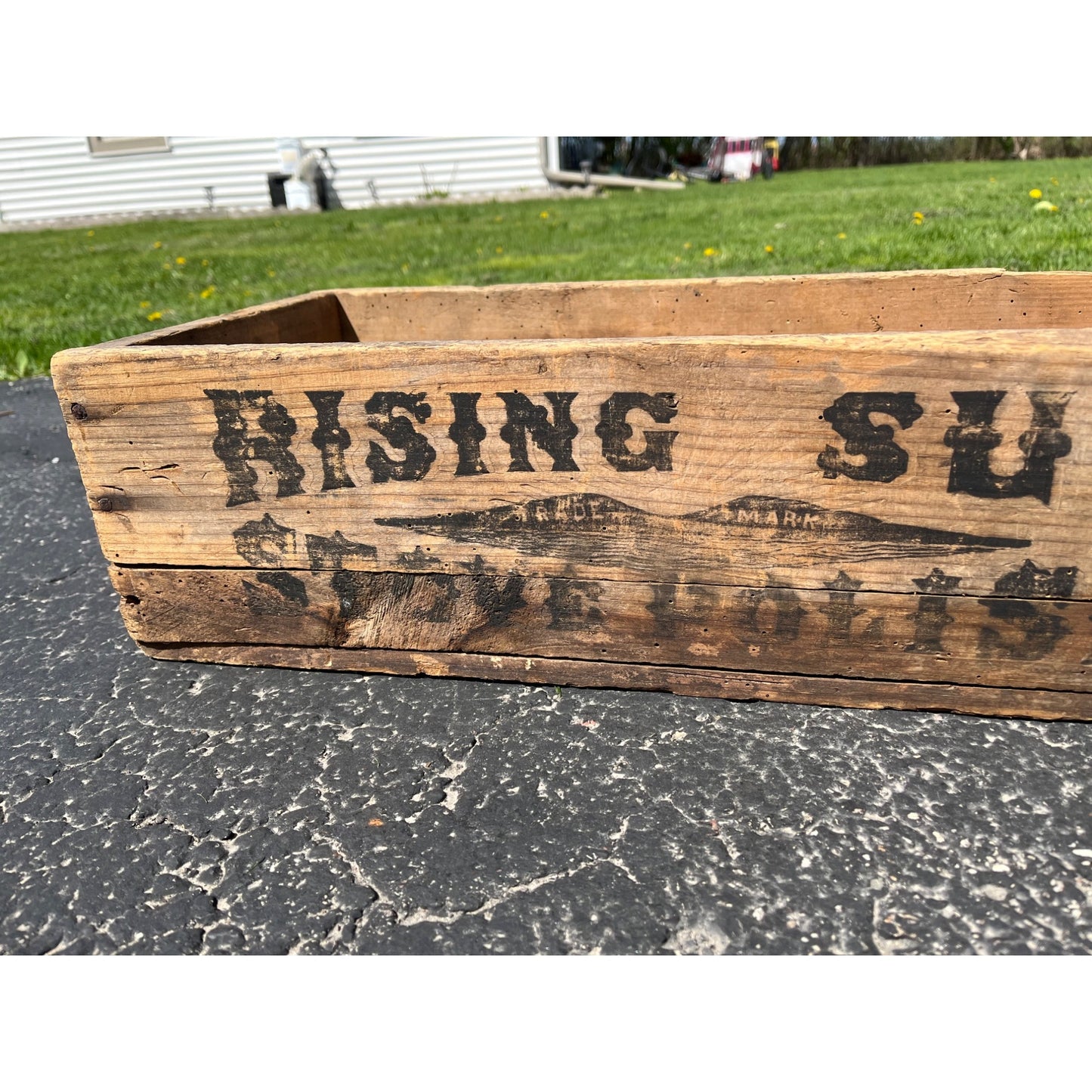 Vintage Rising Sun Stove Polish Wooden Crate Box Morse Bros Canon Mass.