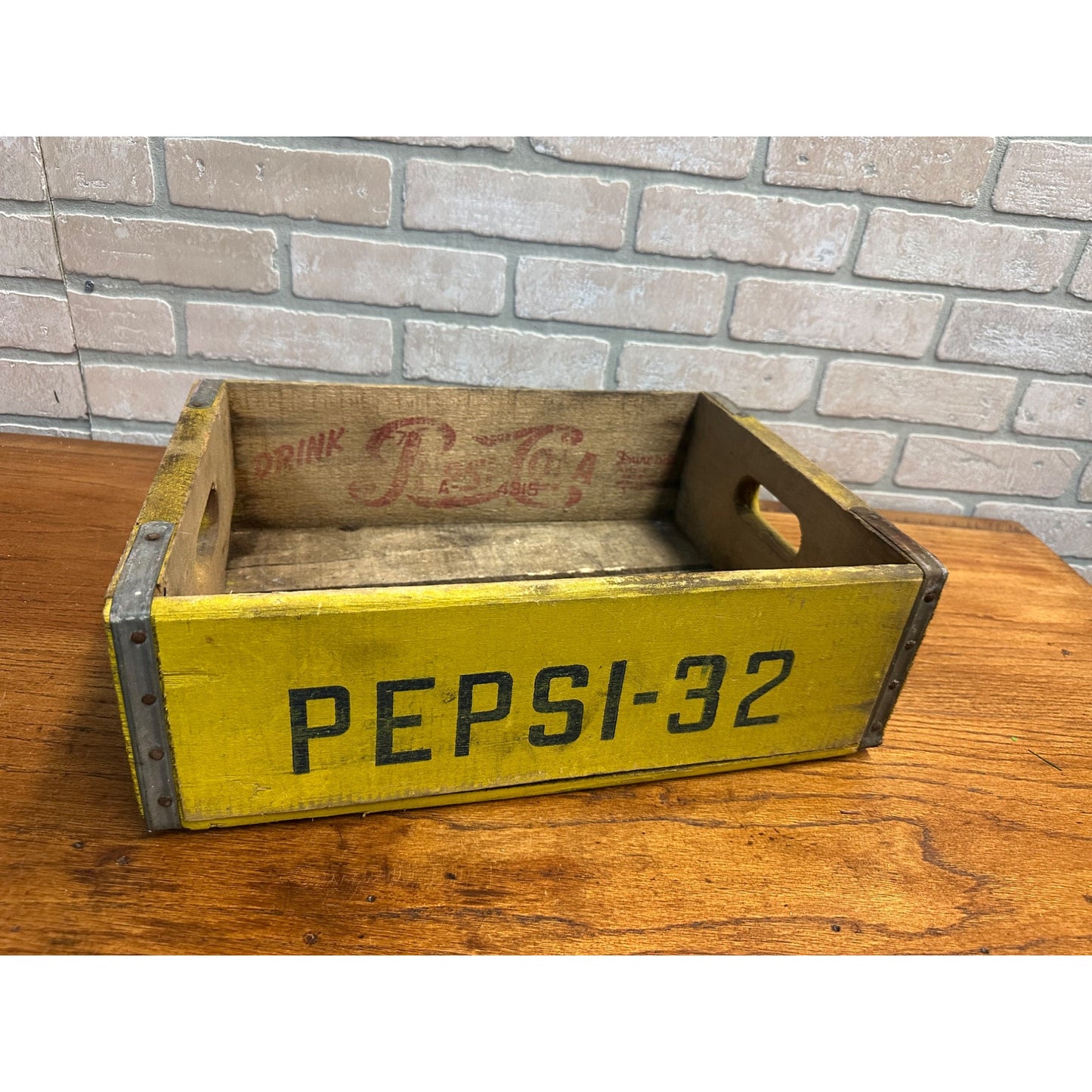 Vintage Wooden Soda Crate Pepsi-Cola-32 Wood Box - Great Condition