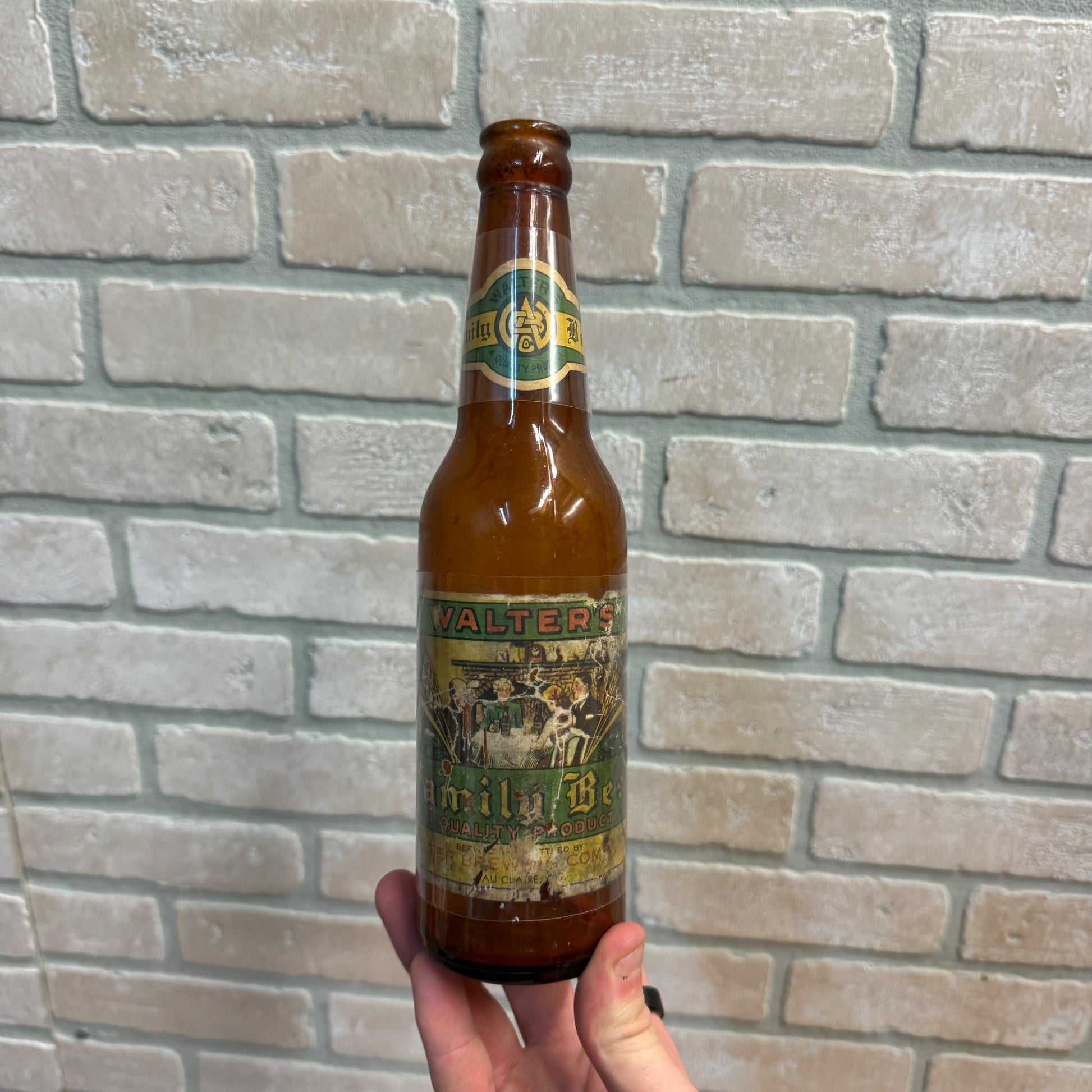 Vintage Walter's Family Beer IRTP Label Bottle Eau Claire Wisconsin 12oz WI Rare