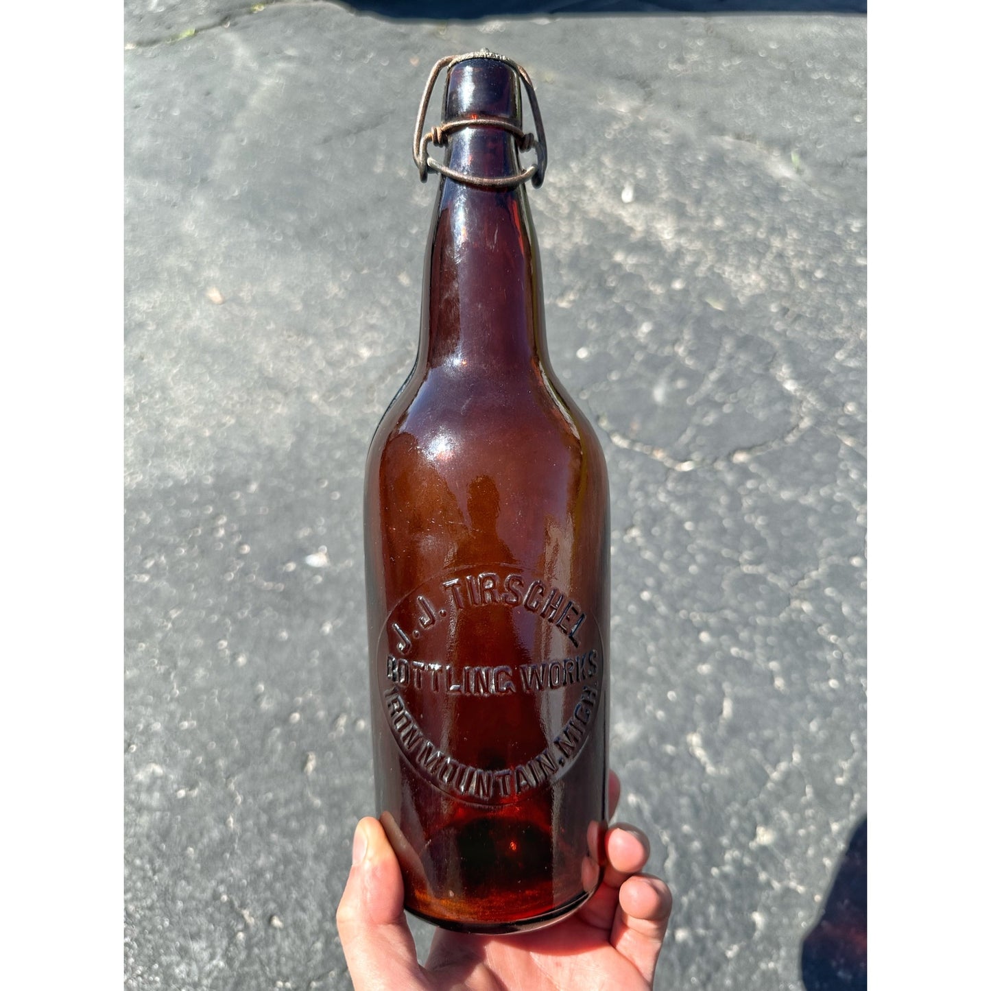 SCARCE Pre-Pro 1890s JJ Tirschel Bottling Works Iron Mountain Mich. Beer Bottle Amber