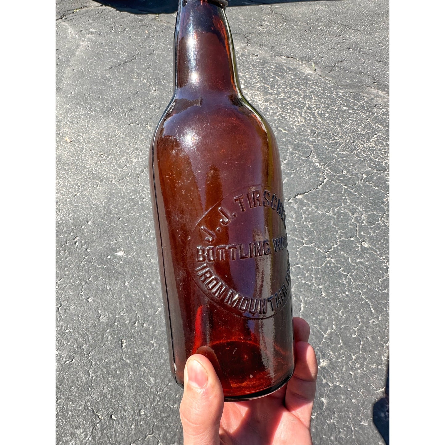 SCARCE Pre-Pro 1890s JJ Tirschel Bottling Works Iron Mountain Mich. Beer Bottle Amber