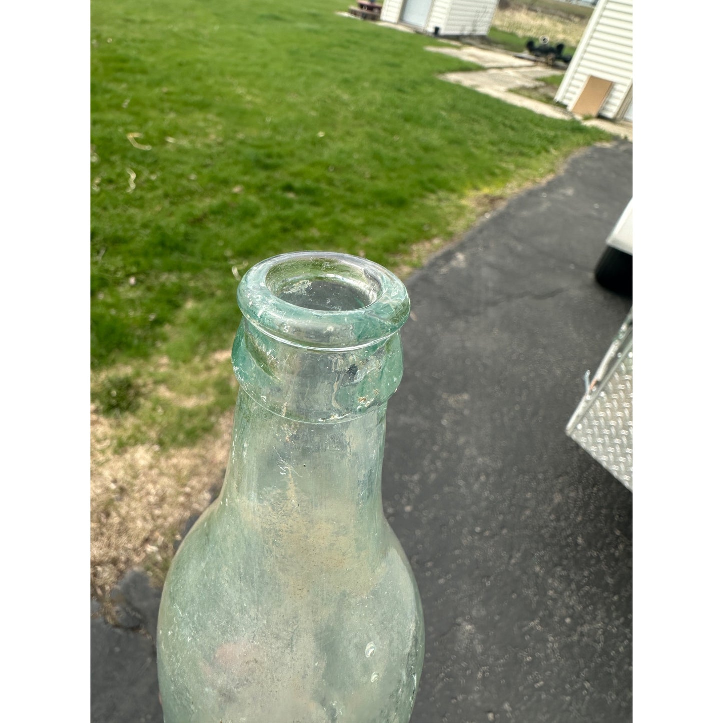 SCARCE Halbach & Lenz Fond du Lac Wisconsin Soda Bottle 8oz