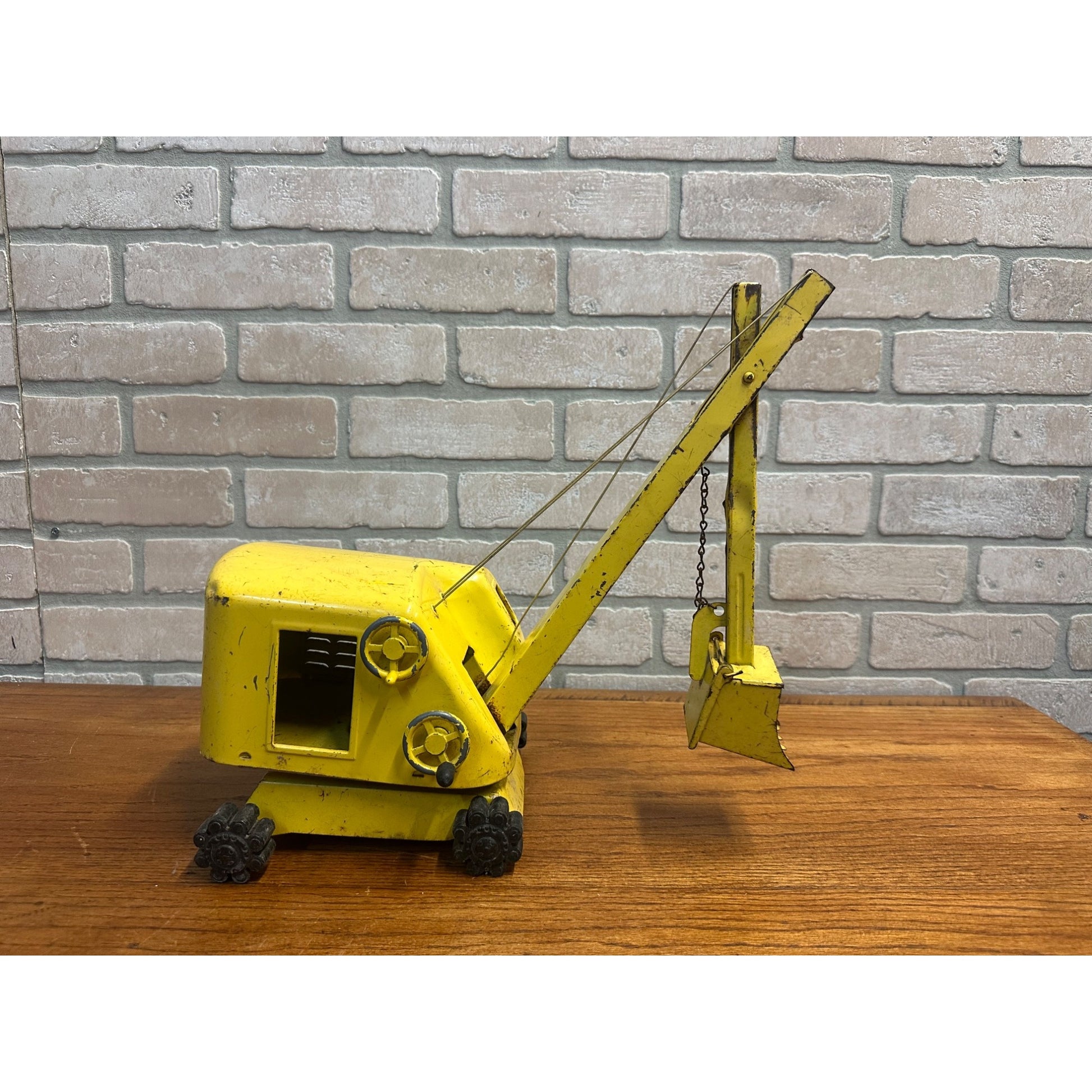 Vintage Structo Construction Co. Pressed Steel Crane Steam Shovel | Yellow