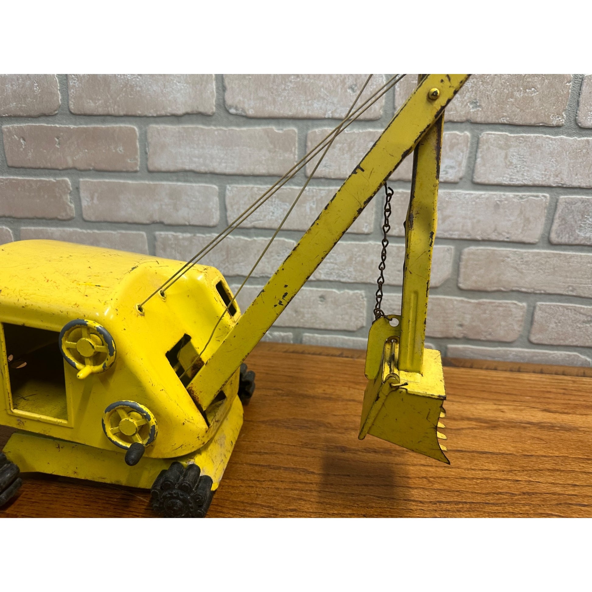 Vintage Structo Construction Co. Pressed Steel Crane Steam Shovel | Yellow