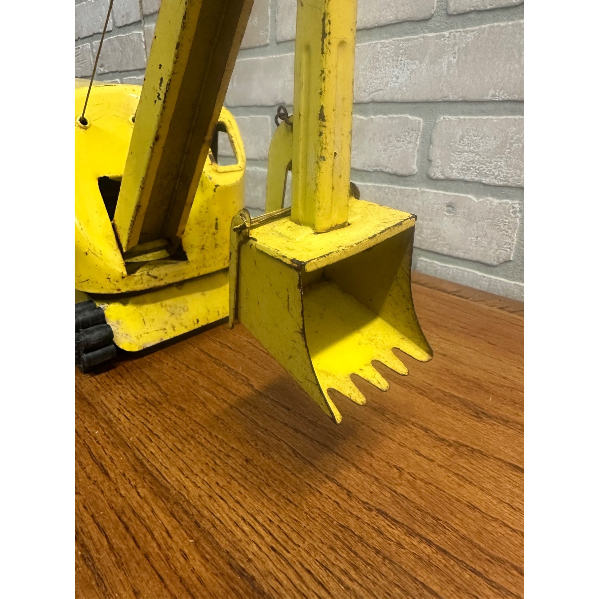 Vintage Structo Construction Co. Pressed Steel Crane Steam Shovel | Yellow