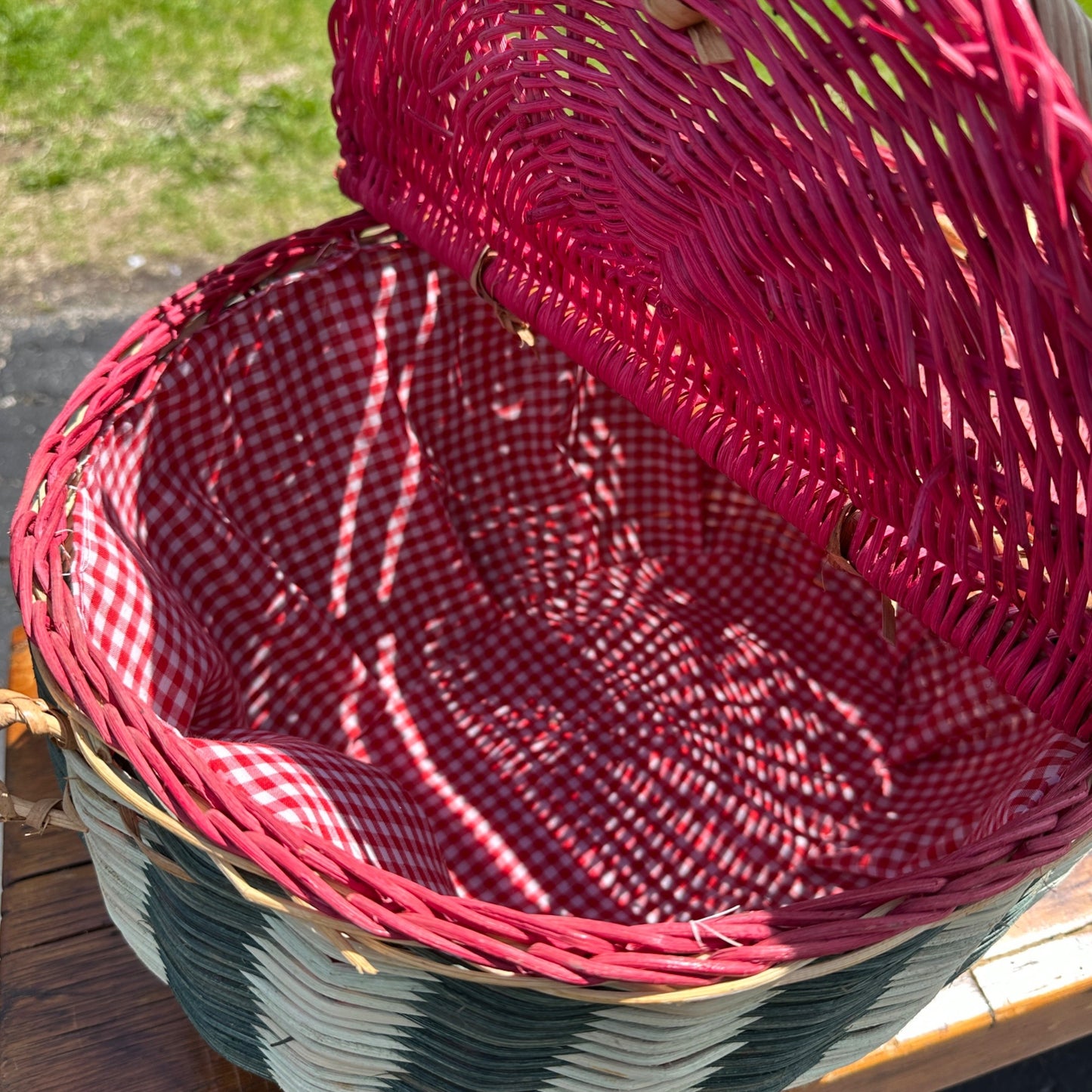 VIntage Folk Art Watermelon Wicker Picnic Basket Rounded