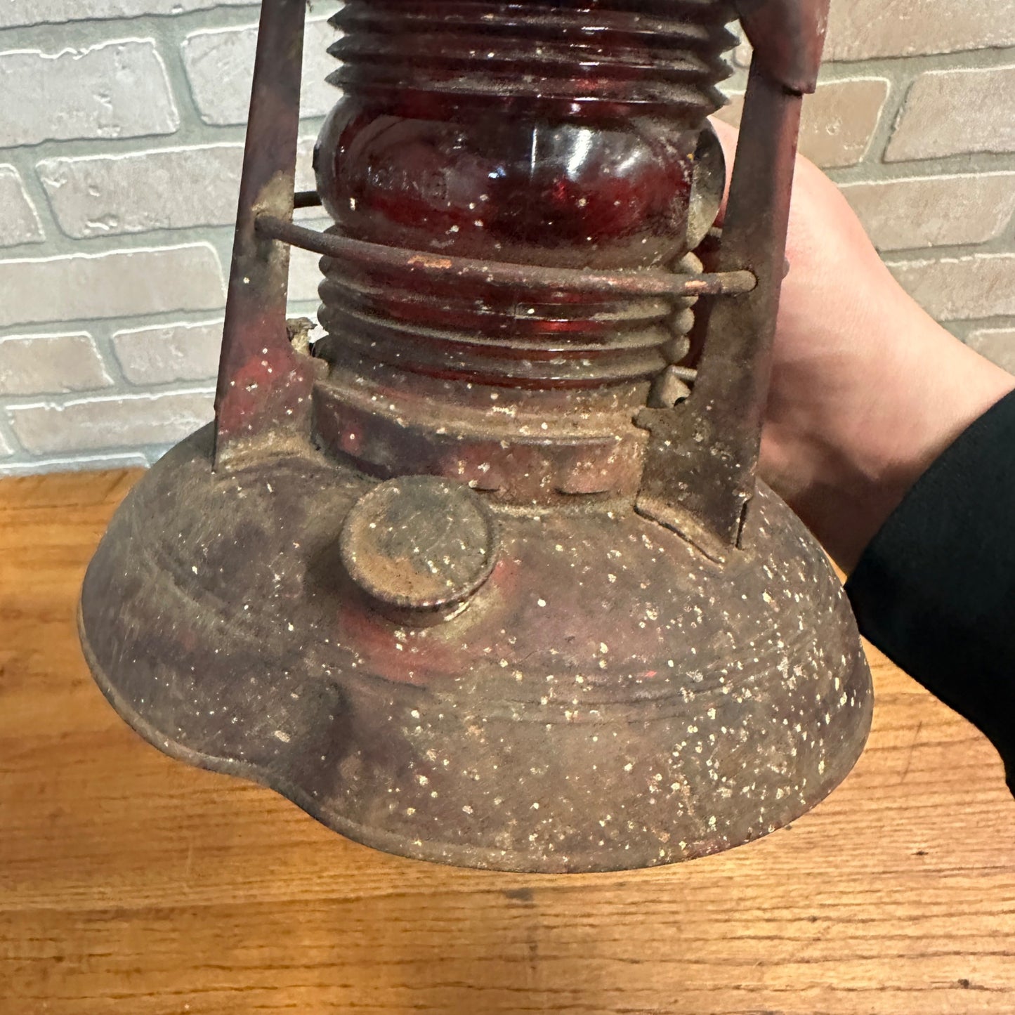 Vintage DIETZ No 40 Traffic Gard Lantern Red Globe Embury w Handle