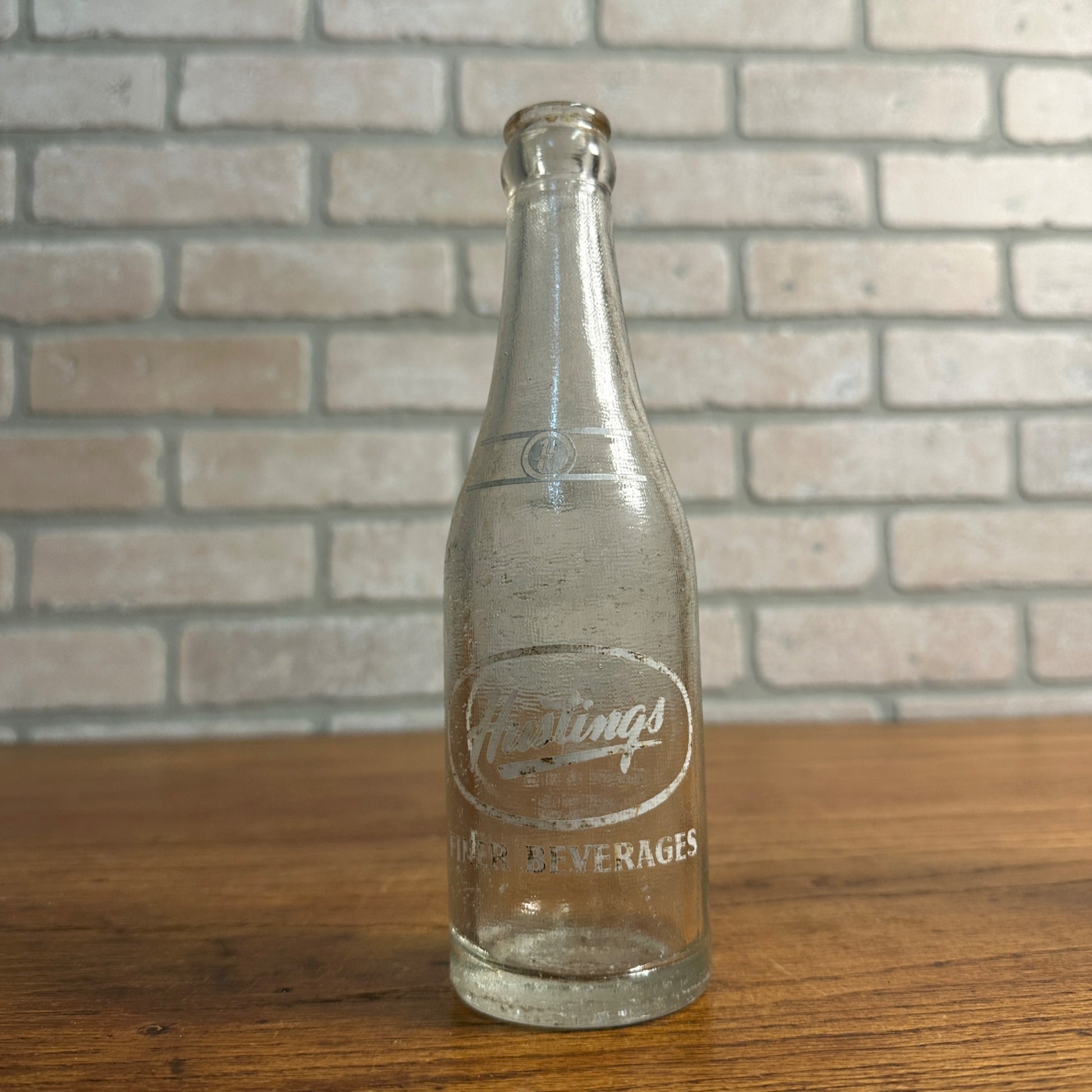 Vintage 1960s Hustings Finer Beverages Milwaukee Wisconsin ACL Soda Bottle