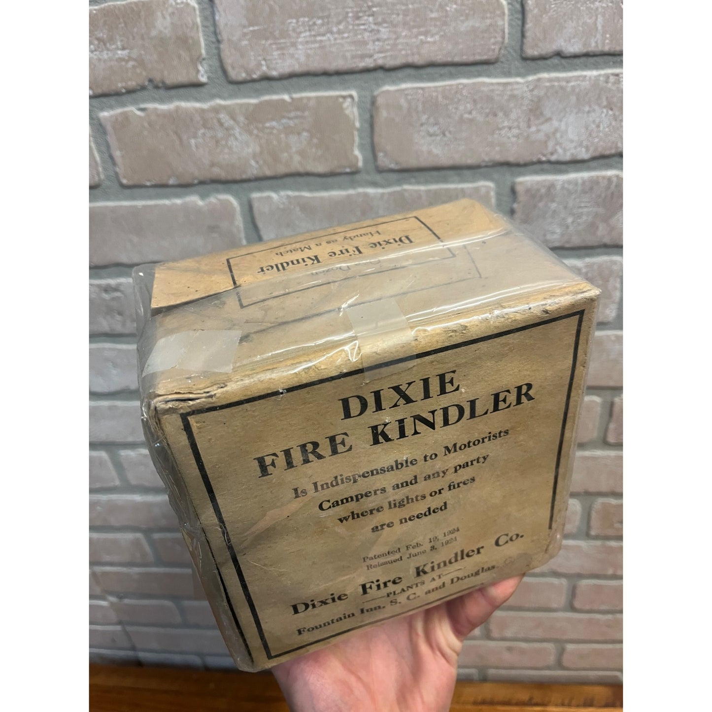 Vintage 1920s Dixie Fire Kindler Co. Fire Starter Full Box Hunting Camping Fishing