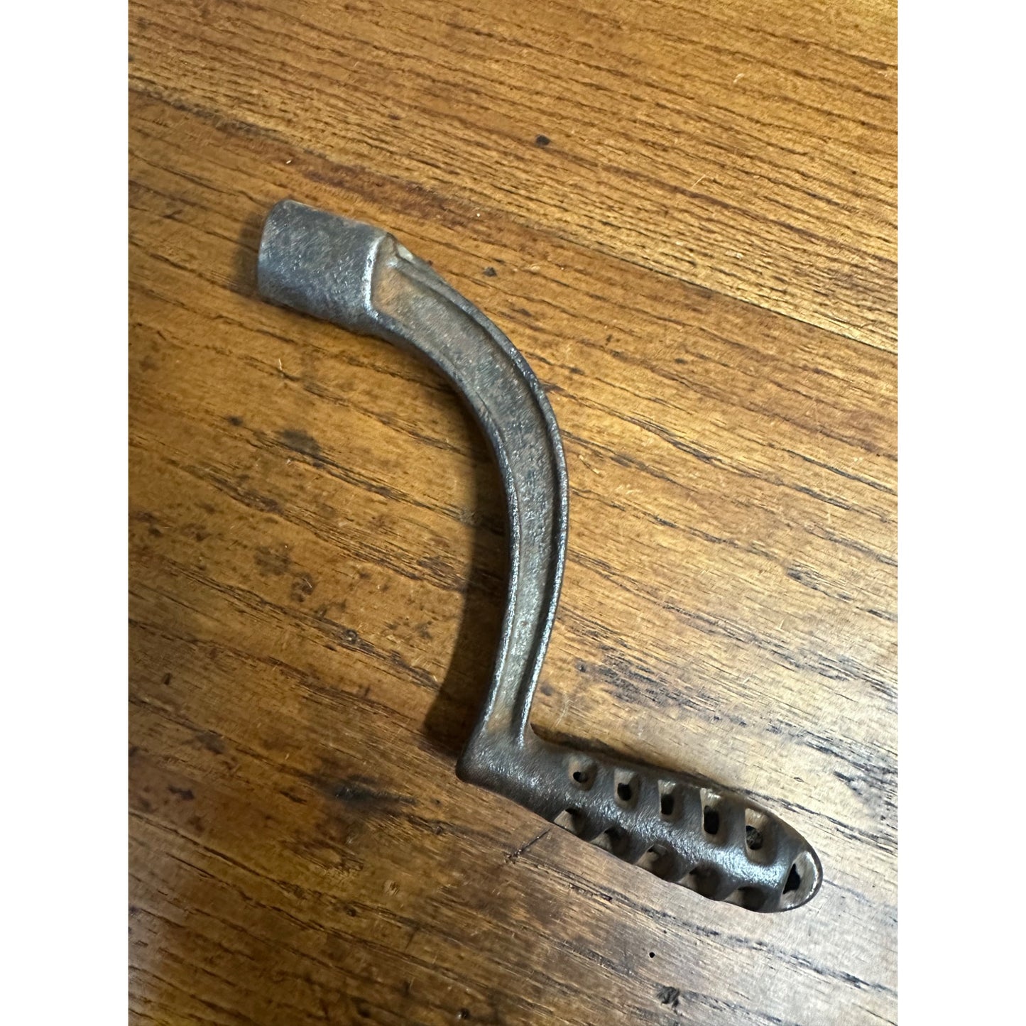 Antique Cast Iron Range Stove Tool Grate Shaker Handle Crank Triangle