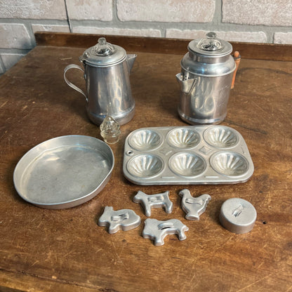 Vintage Child's Kitchen Play Toys Aluminum Coffee Percolators Cookei Cutters ++