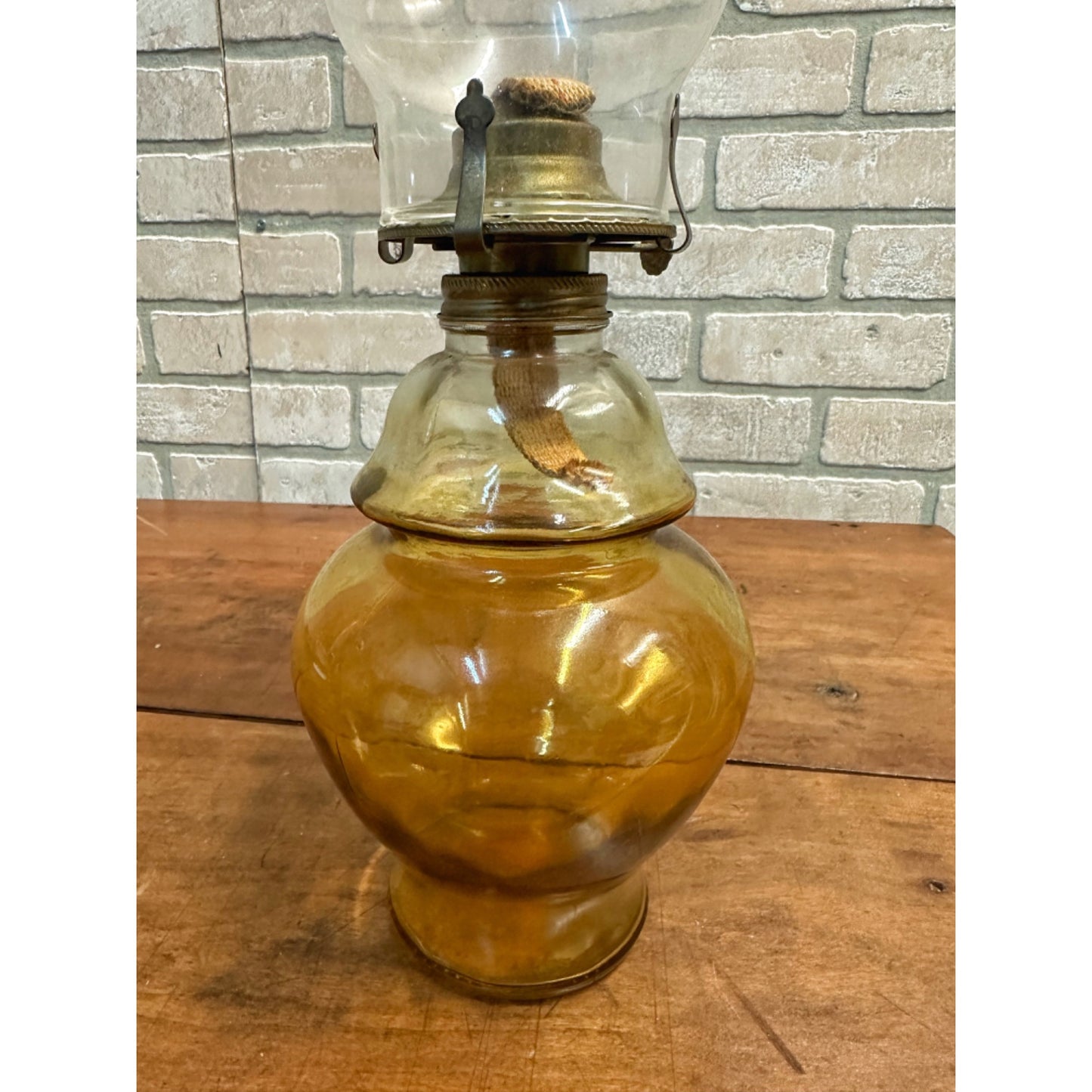 Vintage c1950s Yellow Amber Oil Kerosene Lamp Burner w/ Chimney