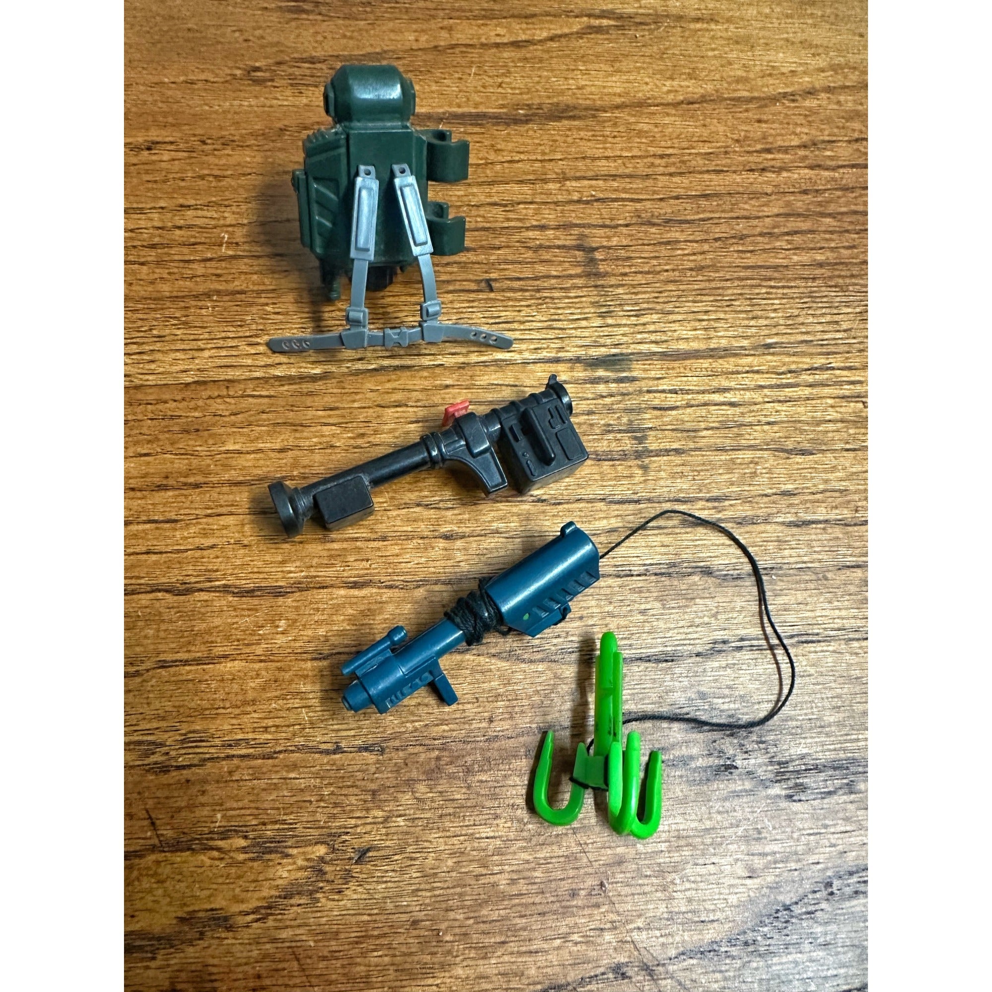 1993 Jurassic Park Robert Muldoon & Ellie Sattler Accessories Parts