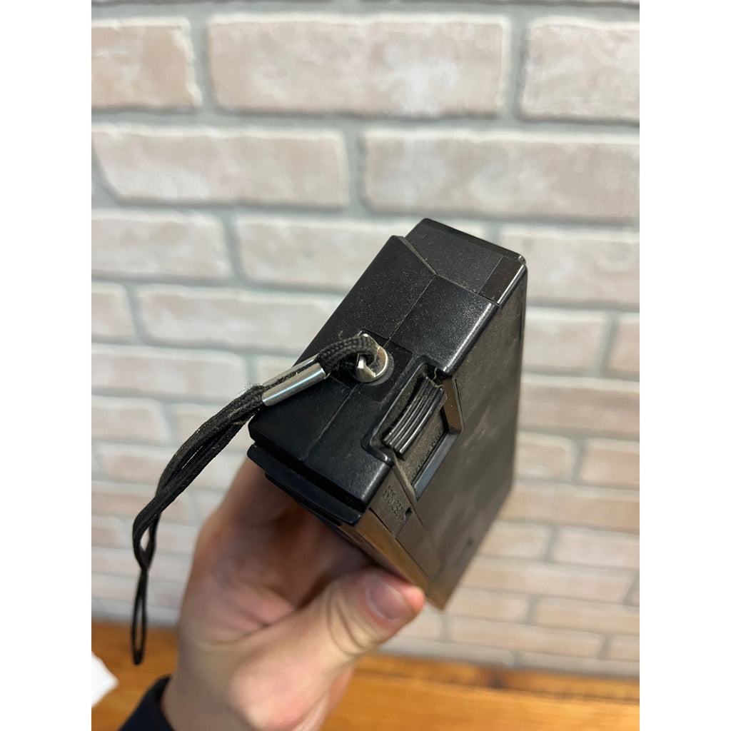 Vintage Vivitar 600 Camera Point and Shoot - Untested