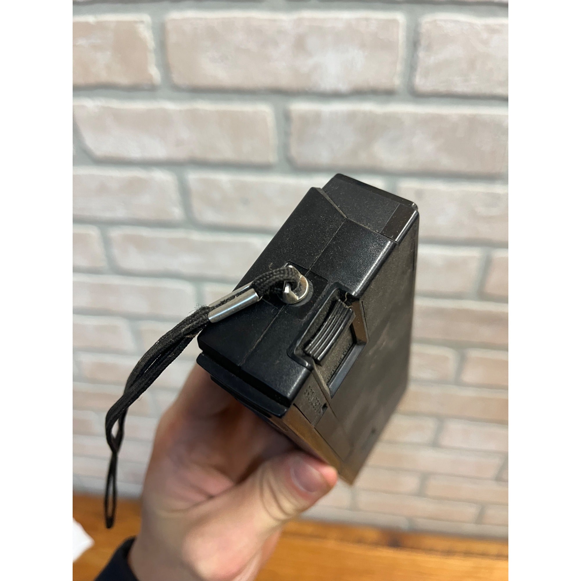 Vintage Vivitar 600 Camera Point and Shoot - Untested