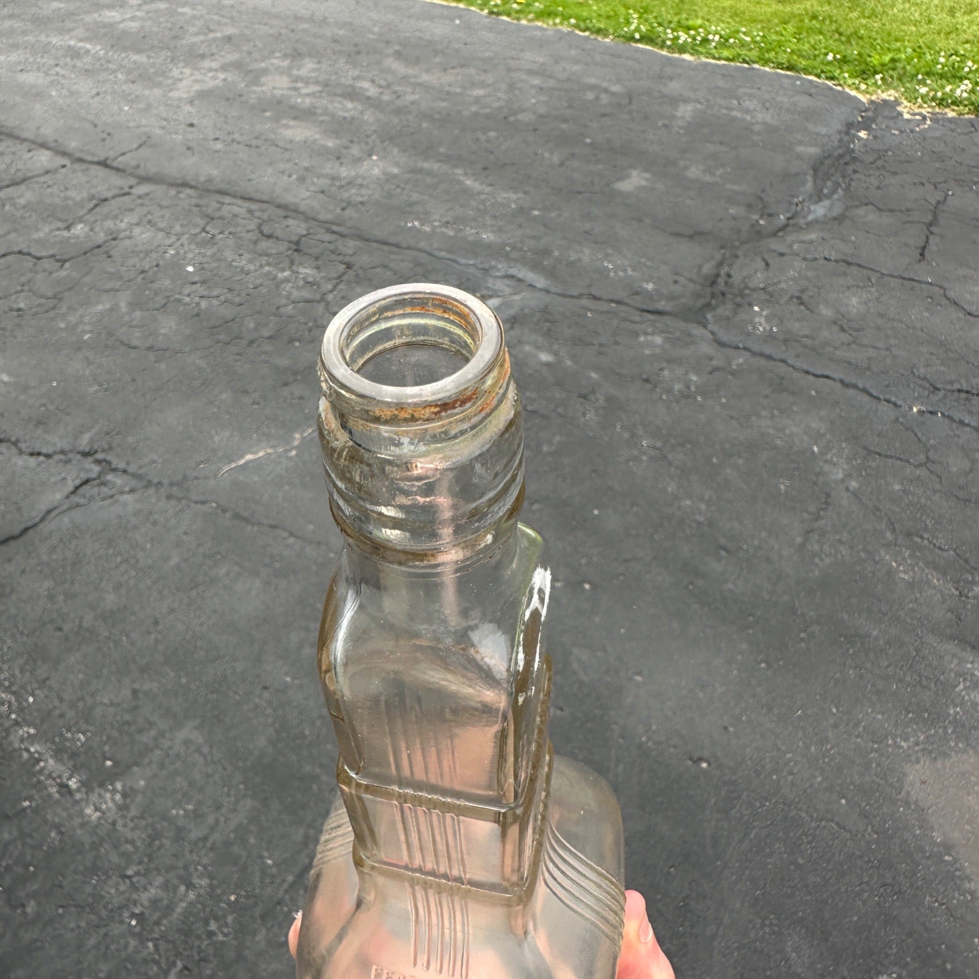 NEAT 1949 Vintage Mohawk Liqueur Liquor Whiskey Bottle Embossed Tower Shaped