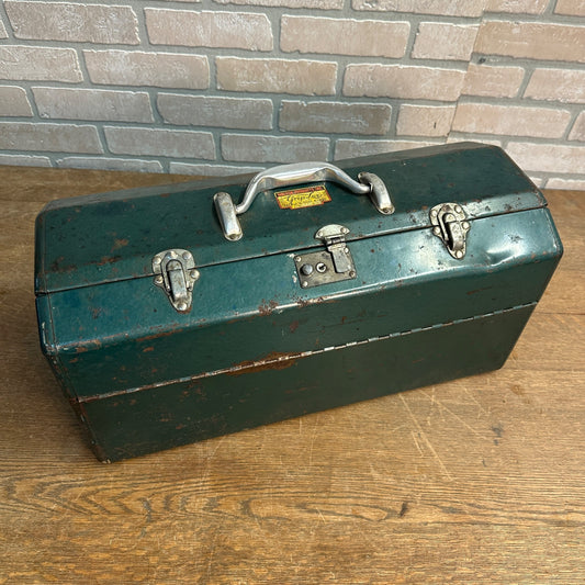 Vintage Walton Products Grip Loc 32 Sections Tackle Fishing Box