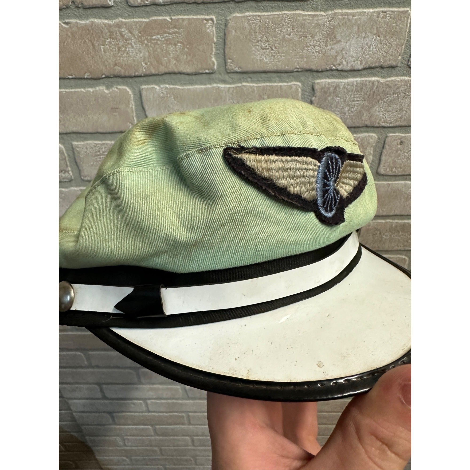 VINTAGE 1950'S MOTORCYCLE WHEEL & WINGS CLUB CAPTAINS CAP HAT HARLEY - WOMENS?