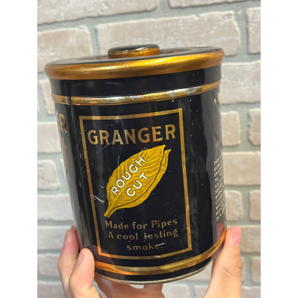 Vintage Granger Round Tobacco Tin EMPTY Liggett & Myers Pointer Dog Advertising