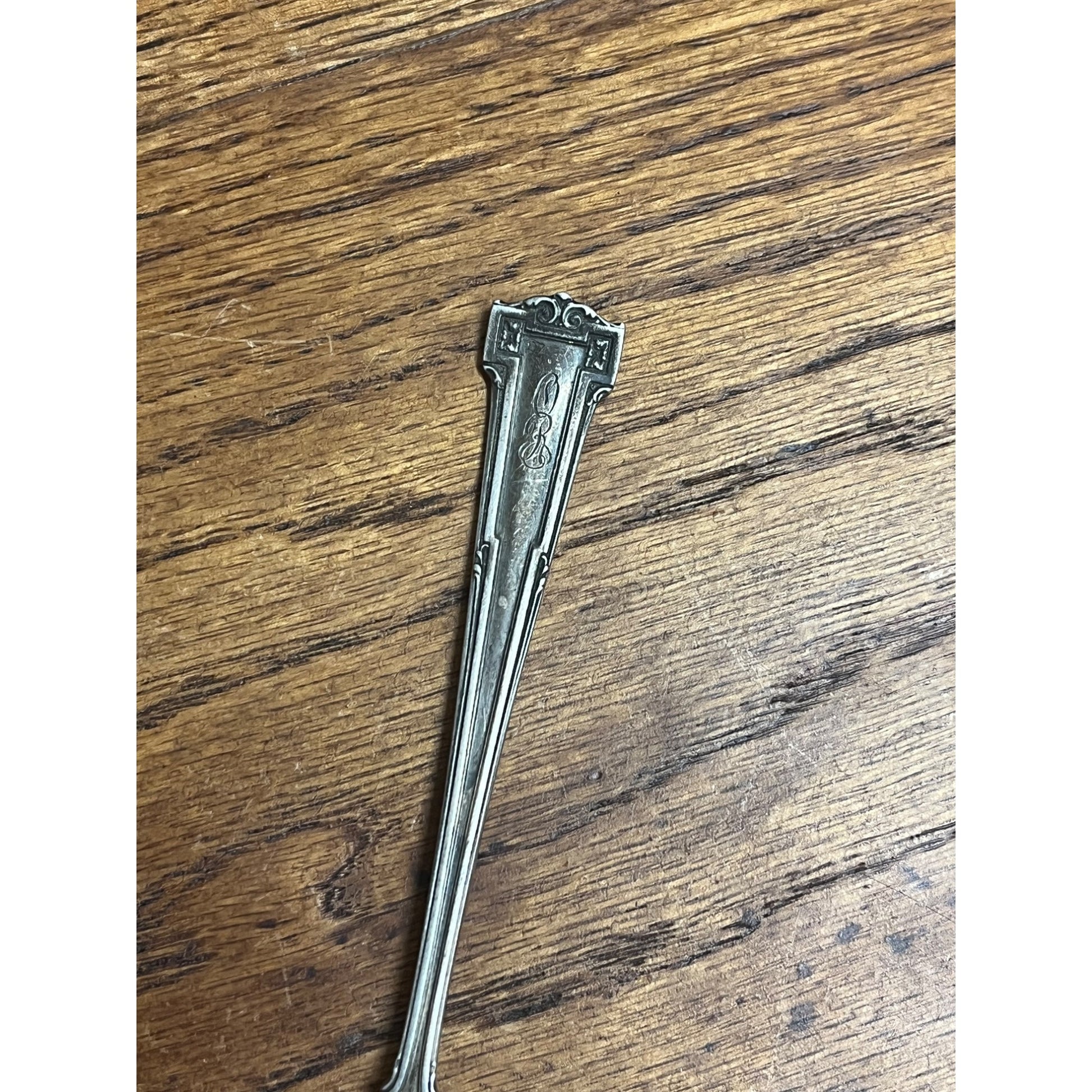Wallace Dauphine Sterling Silver Salad Fork Mono Arts & Crafts 26.01 grams